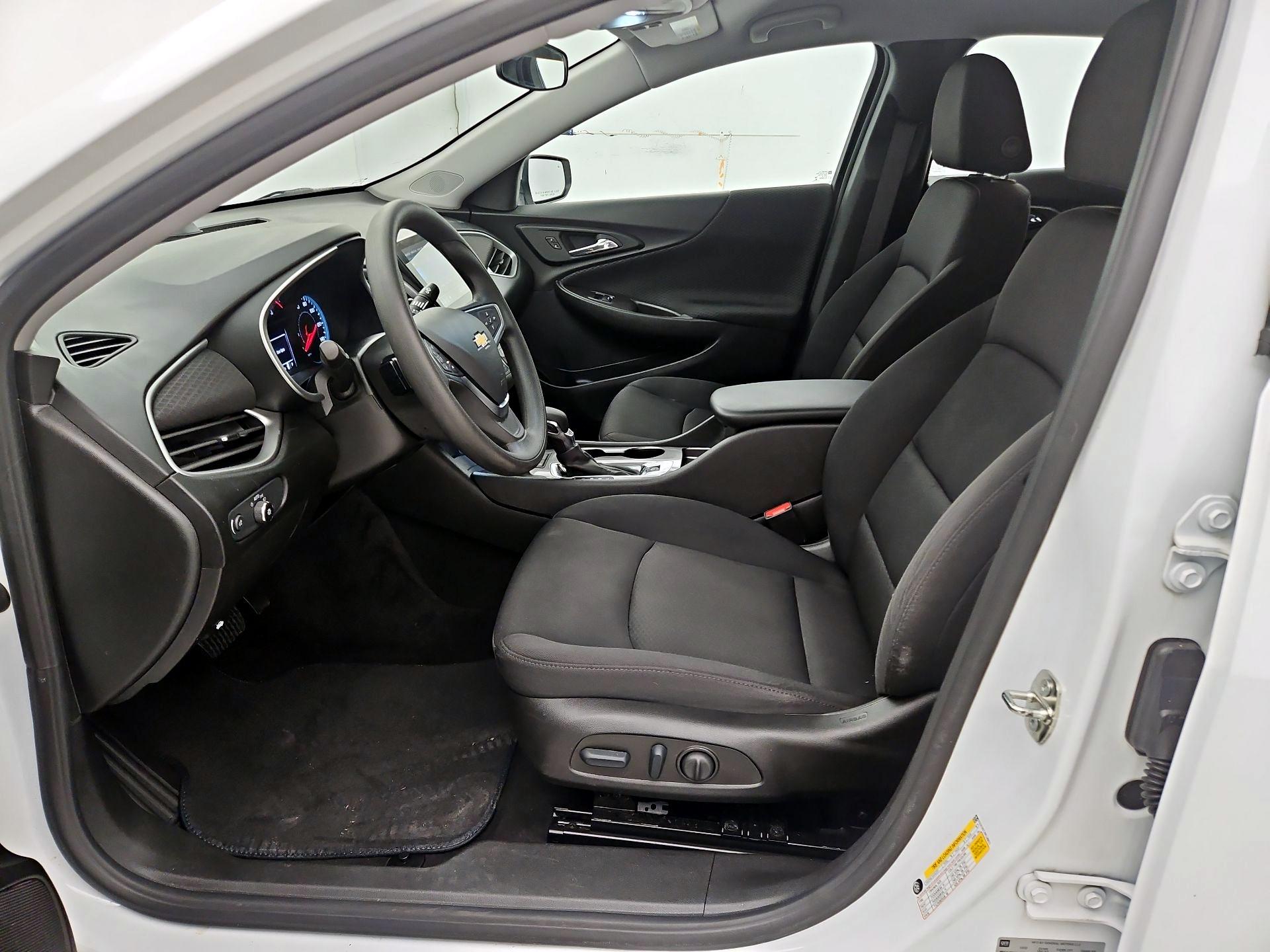 Thumbnail: 2023 Chevrolet Malibu - 11