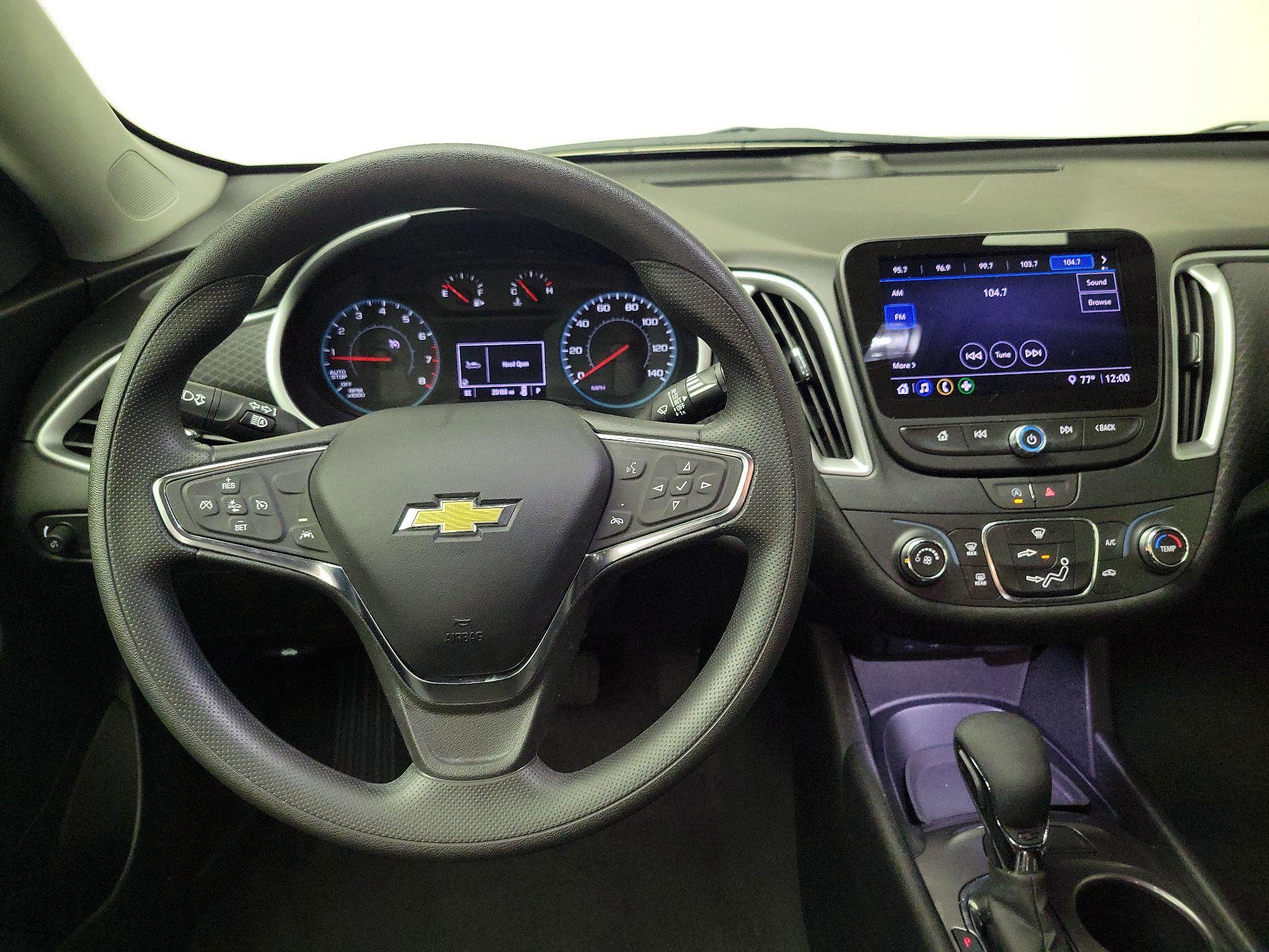 Thumbnail: 2023 Chevrolet Malibu - 10