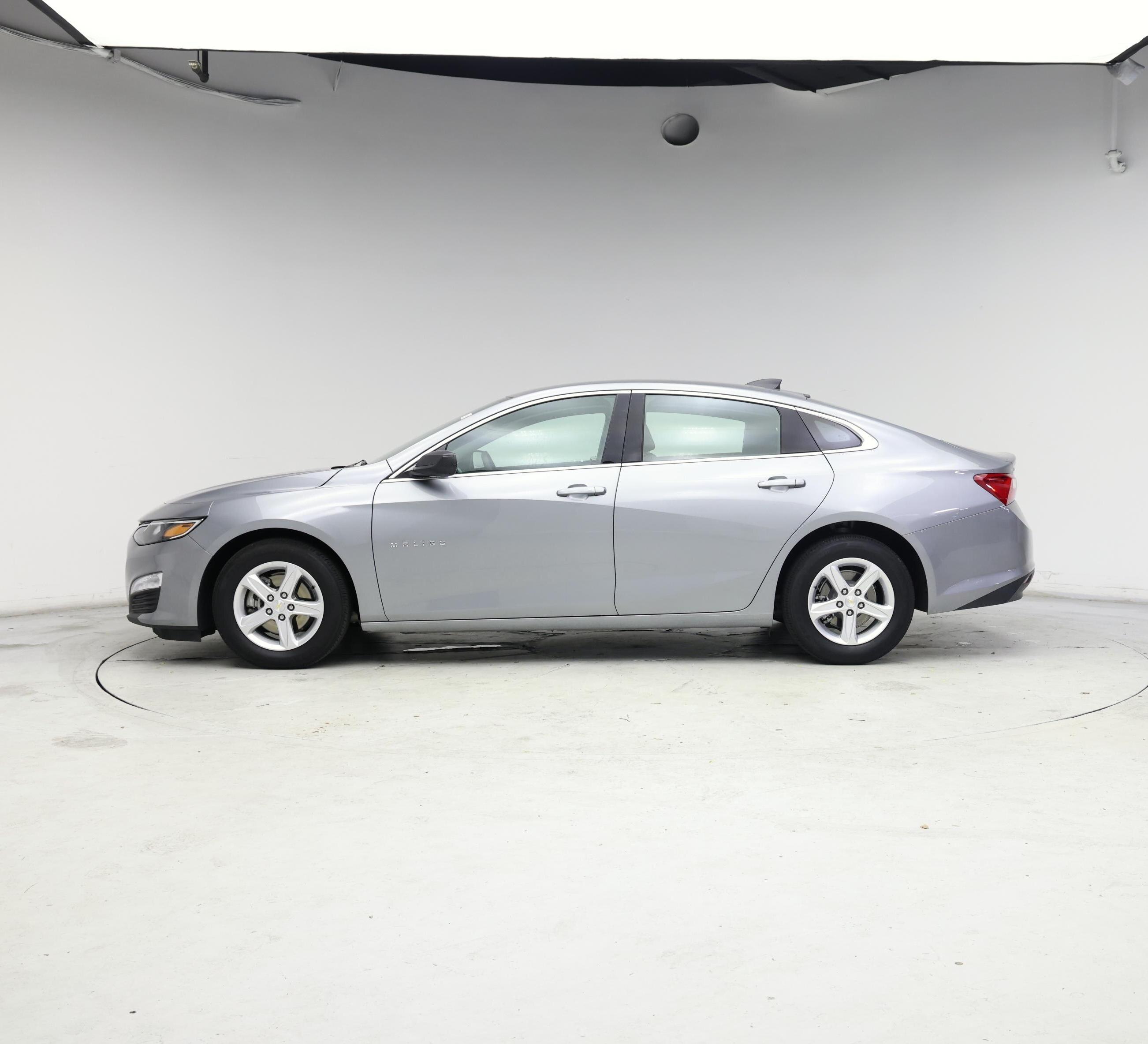 Thumbnail: 2023 Chevrolet Malibu - 3