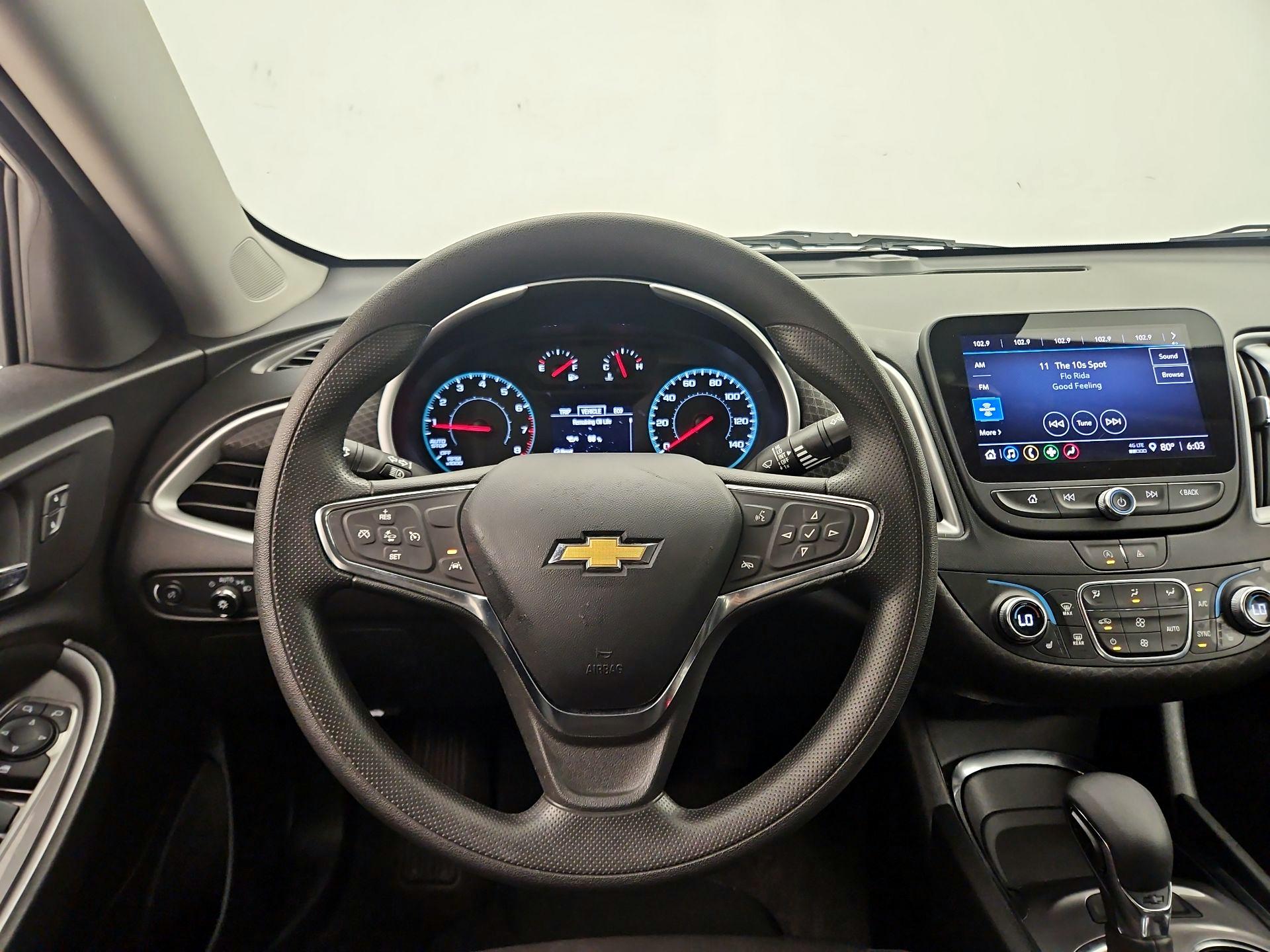 Thumbnail: 2023 Chevrolet Malibu - 10