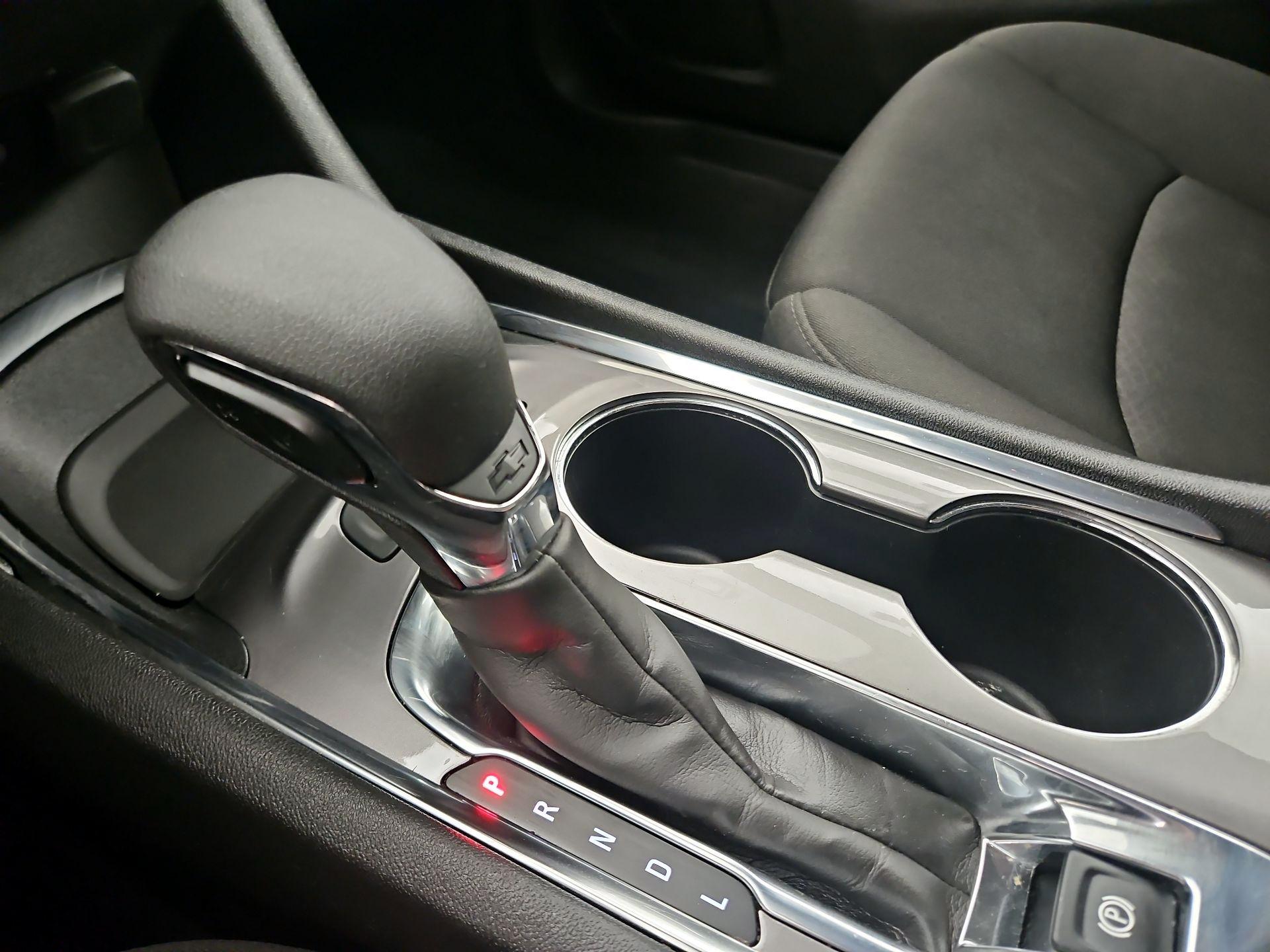 Thumbnail: 2023 Chevrolet Malibu - 17