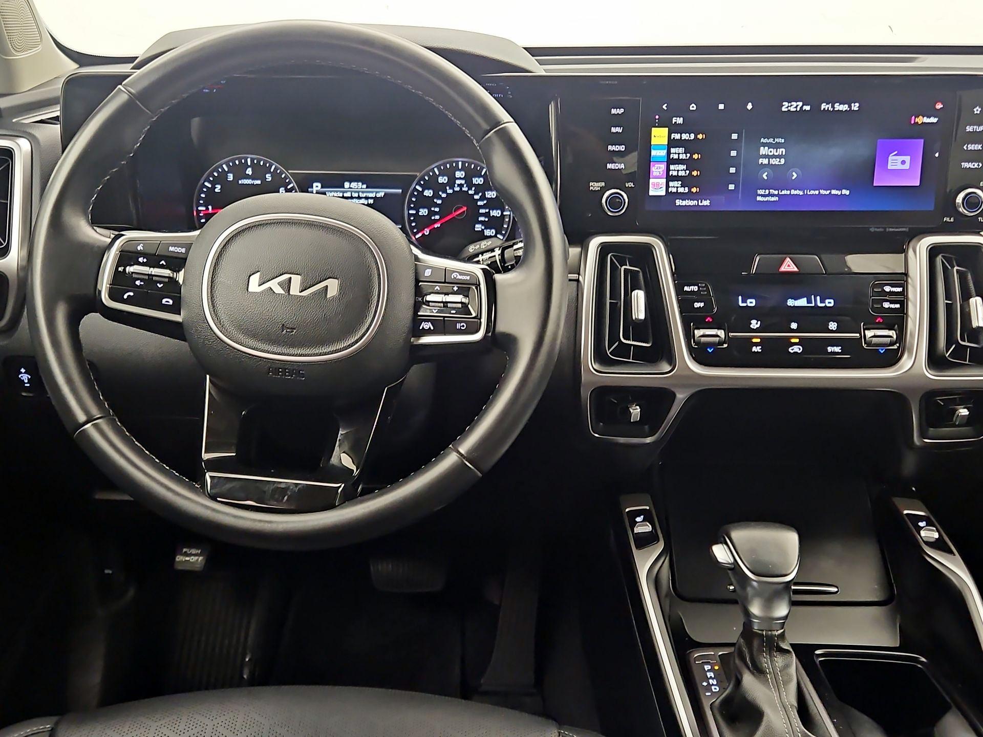 Thumbnail: 2022 Kia Sorento - 10