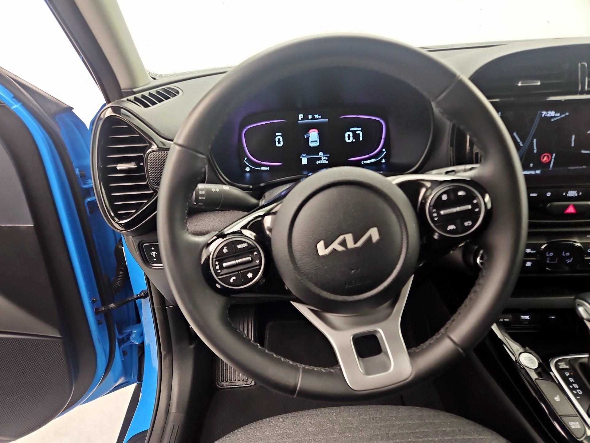 Thumbnail: 2023 Kia Soul - 10