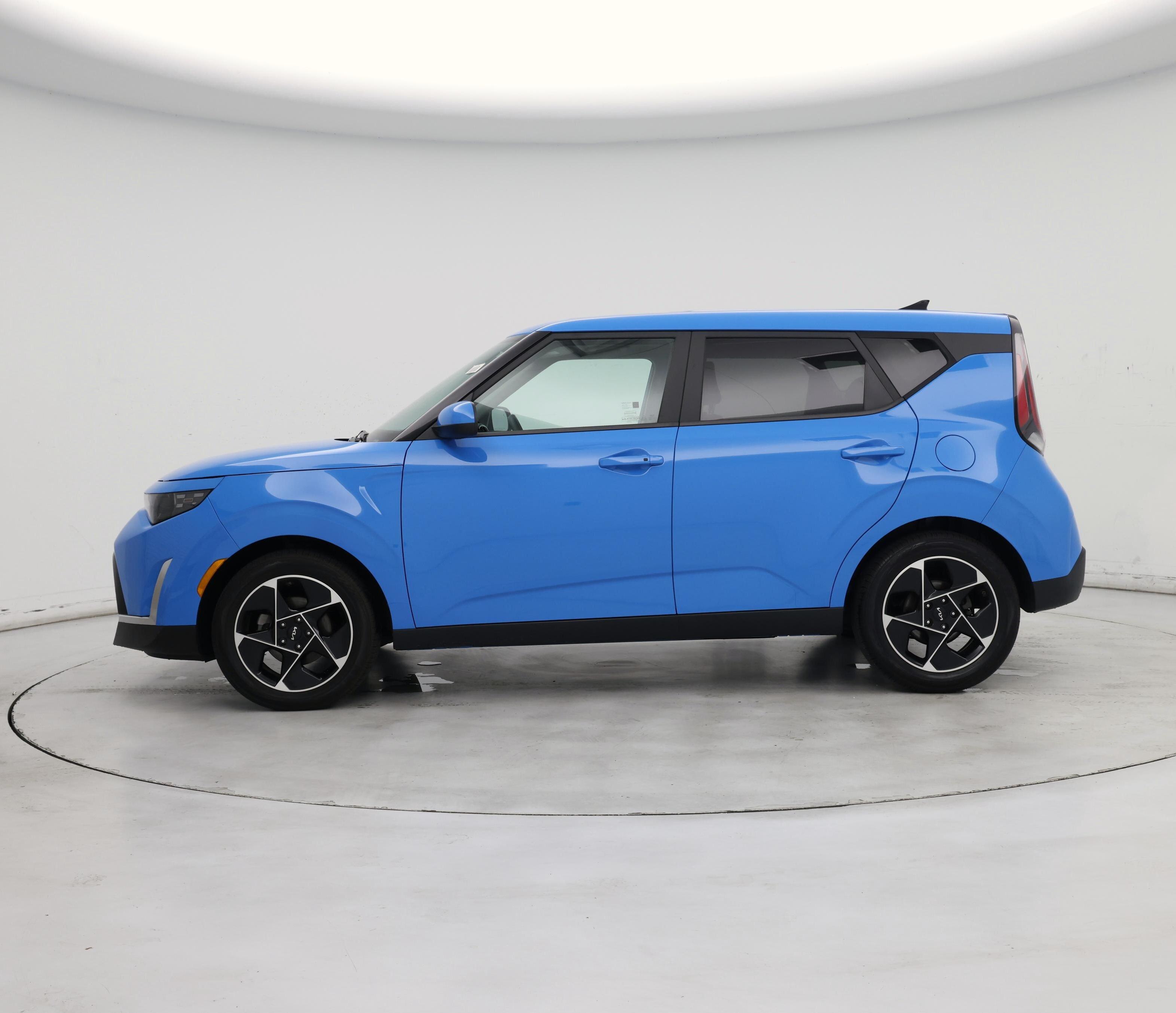 Thumbnail: 2023 Kia Soul - 3