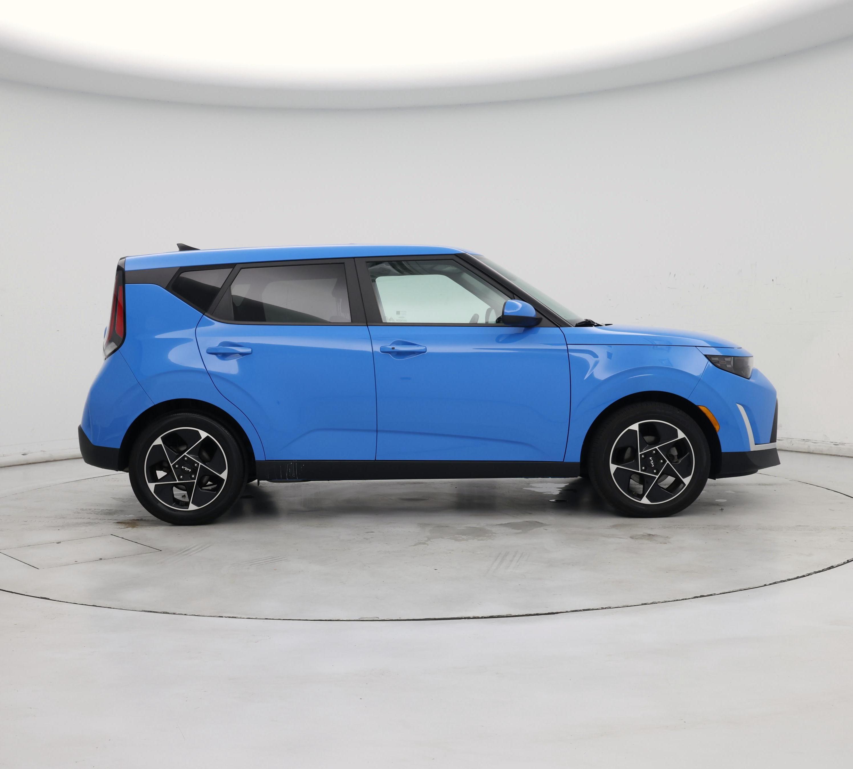 Thumbnail: 2023 Kia Soul - 7