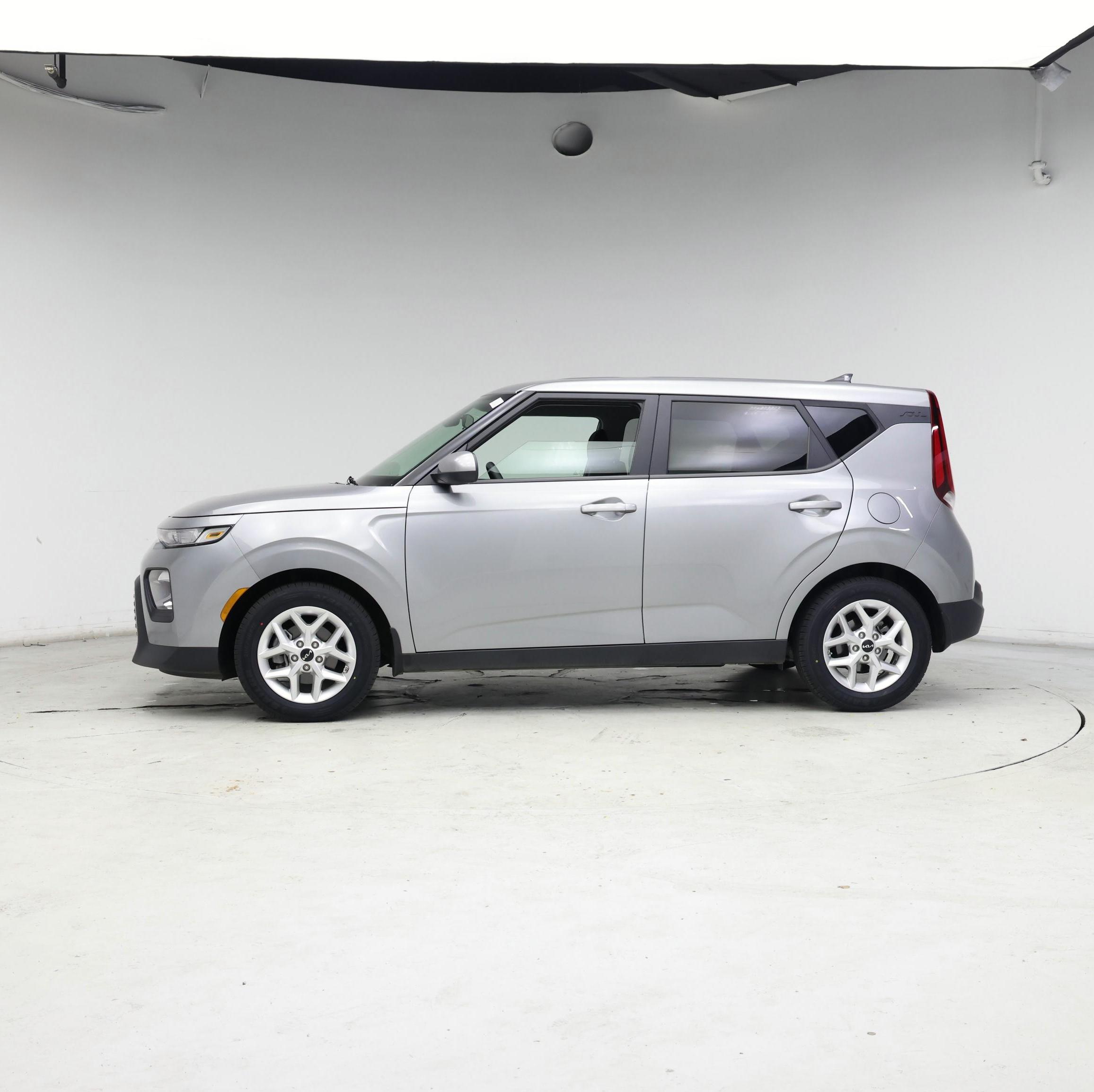 Thumbnail: 2022 Kia Soul - 3