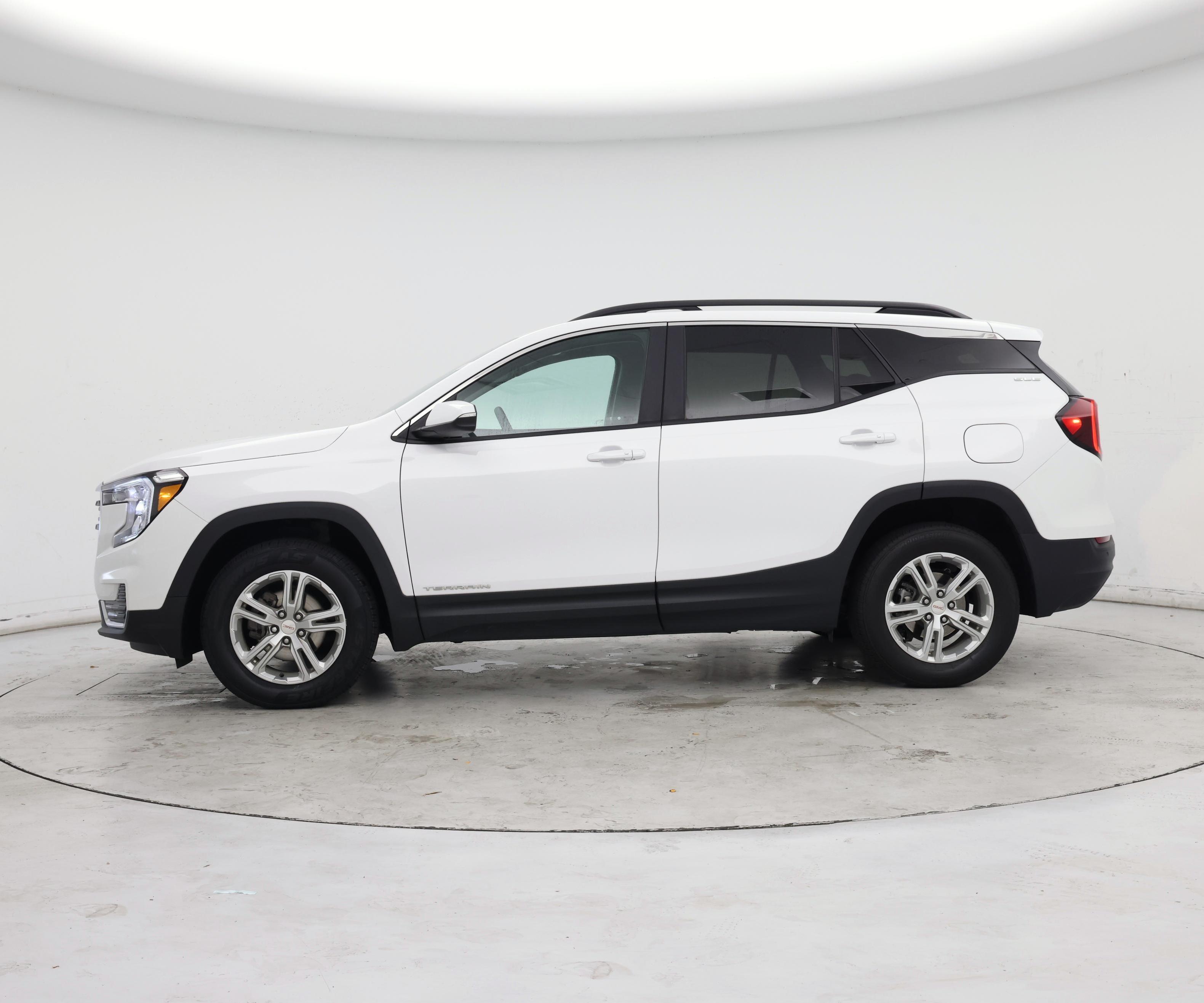 Thumbnail: 2023 GMC Terrain - 3