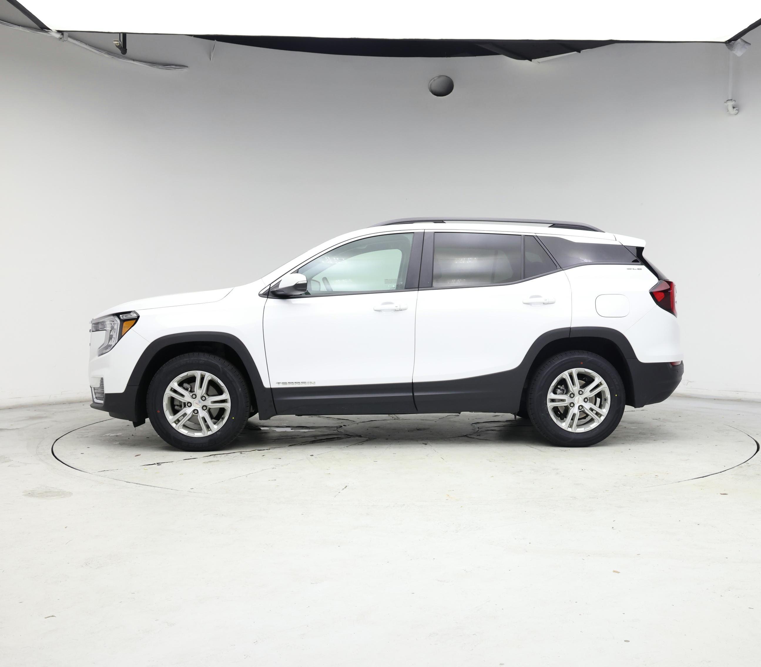 Thumbnail: 2023 GMC Terrain - 3