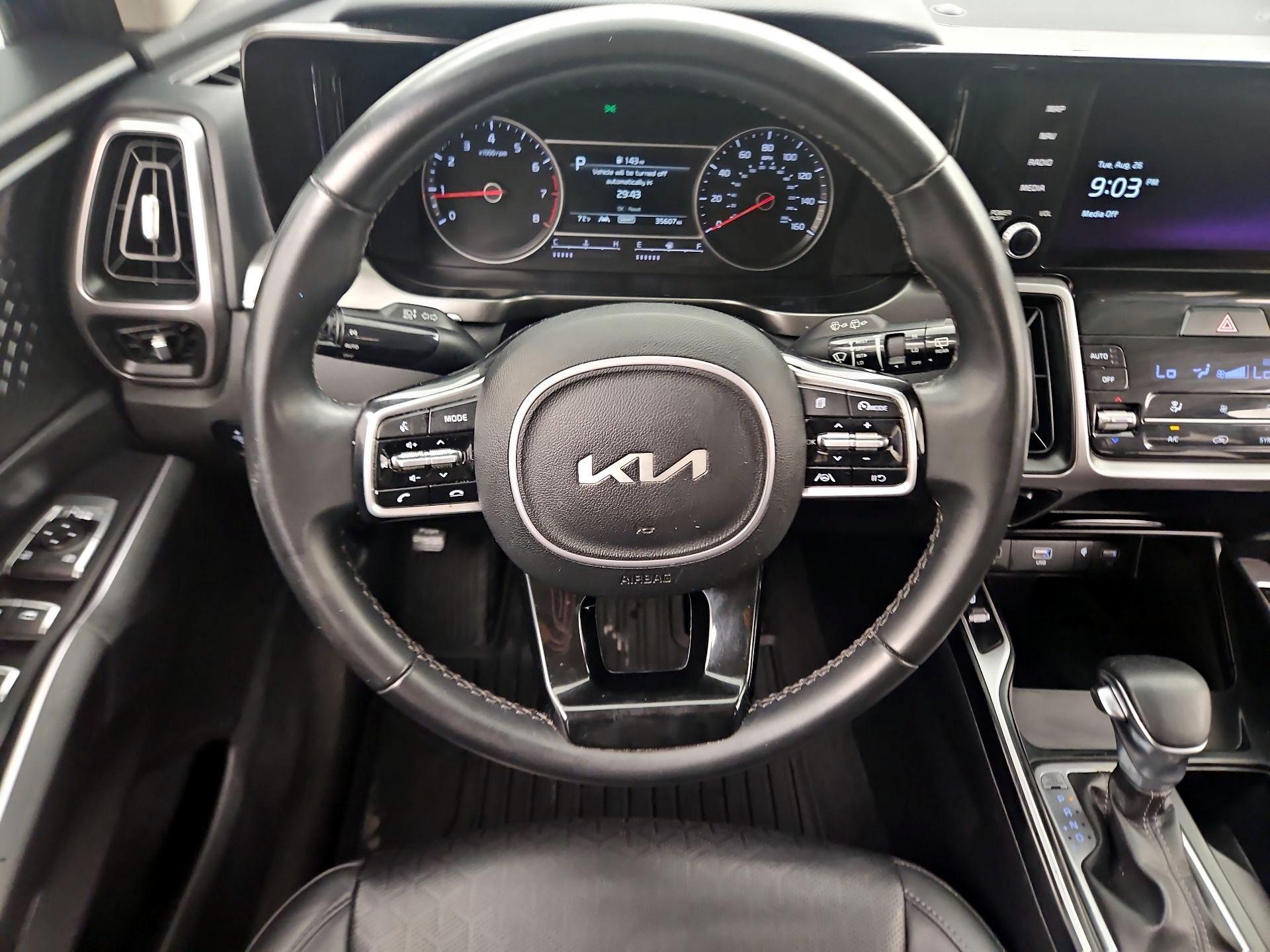 Thumbnail: 2023 Kia Sorento - 10