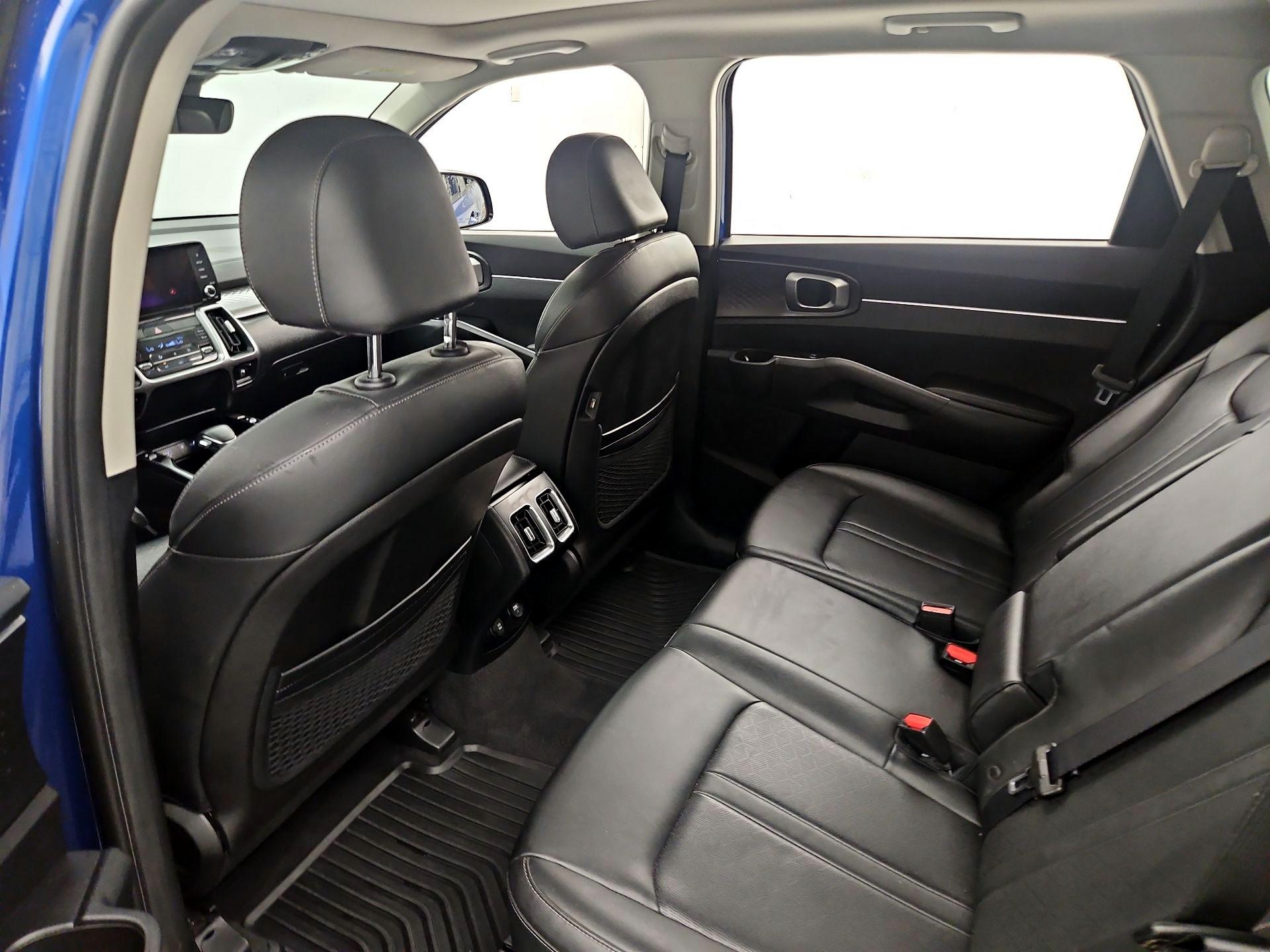 Thumbnail: 2023 Kia Sorento - 19