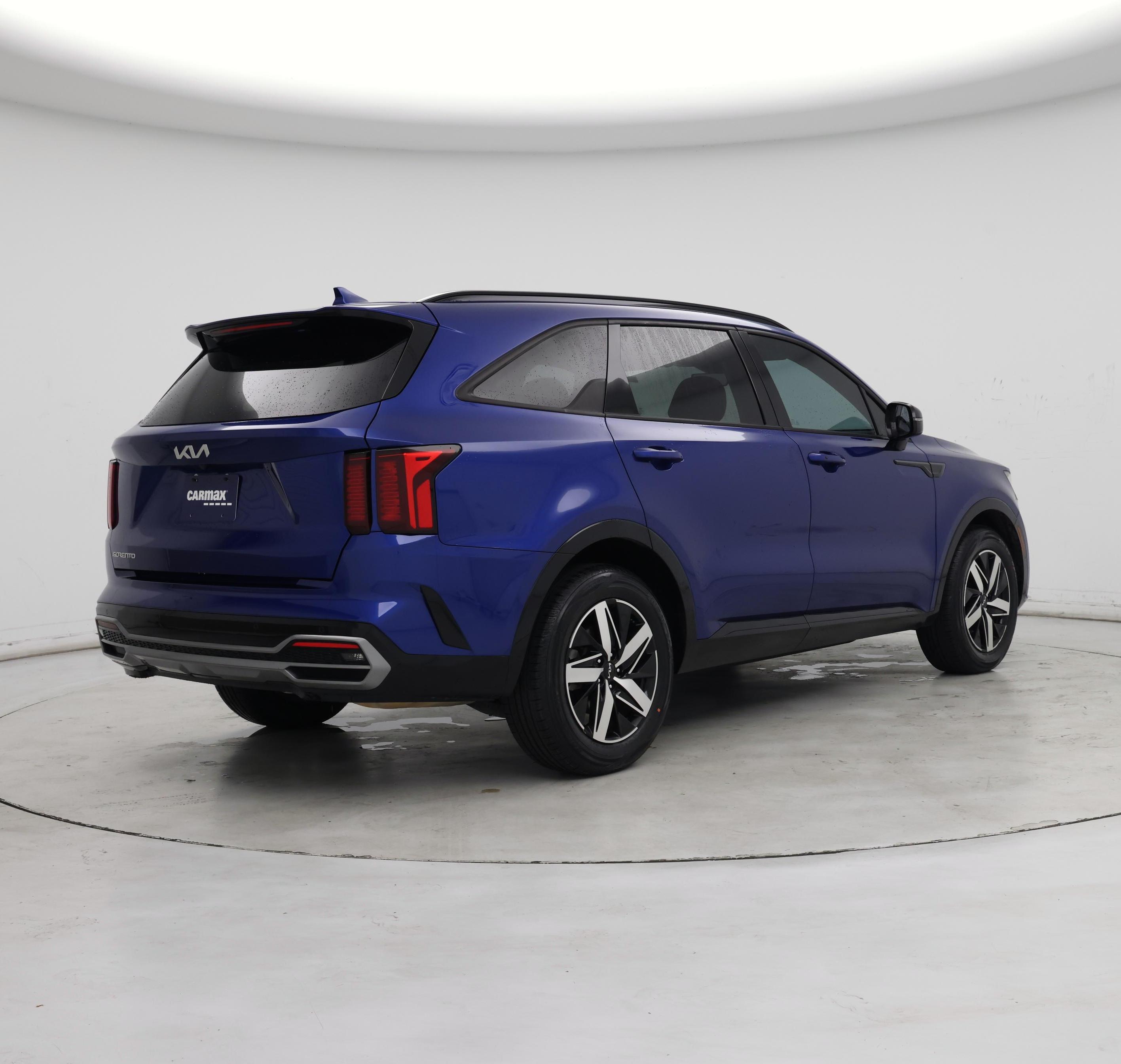 Thumbnail: 2023 Kia Sorento - 8