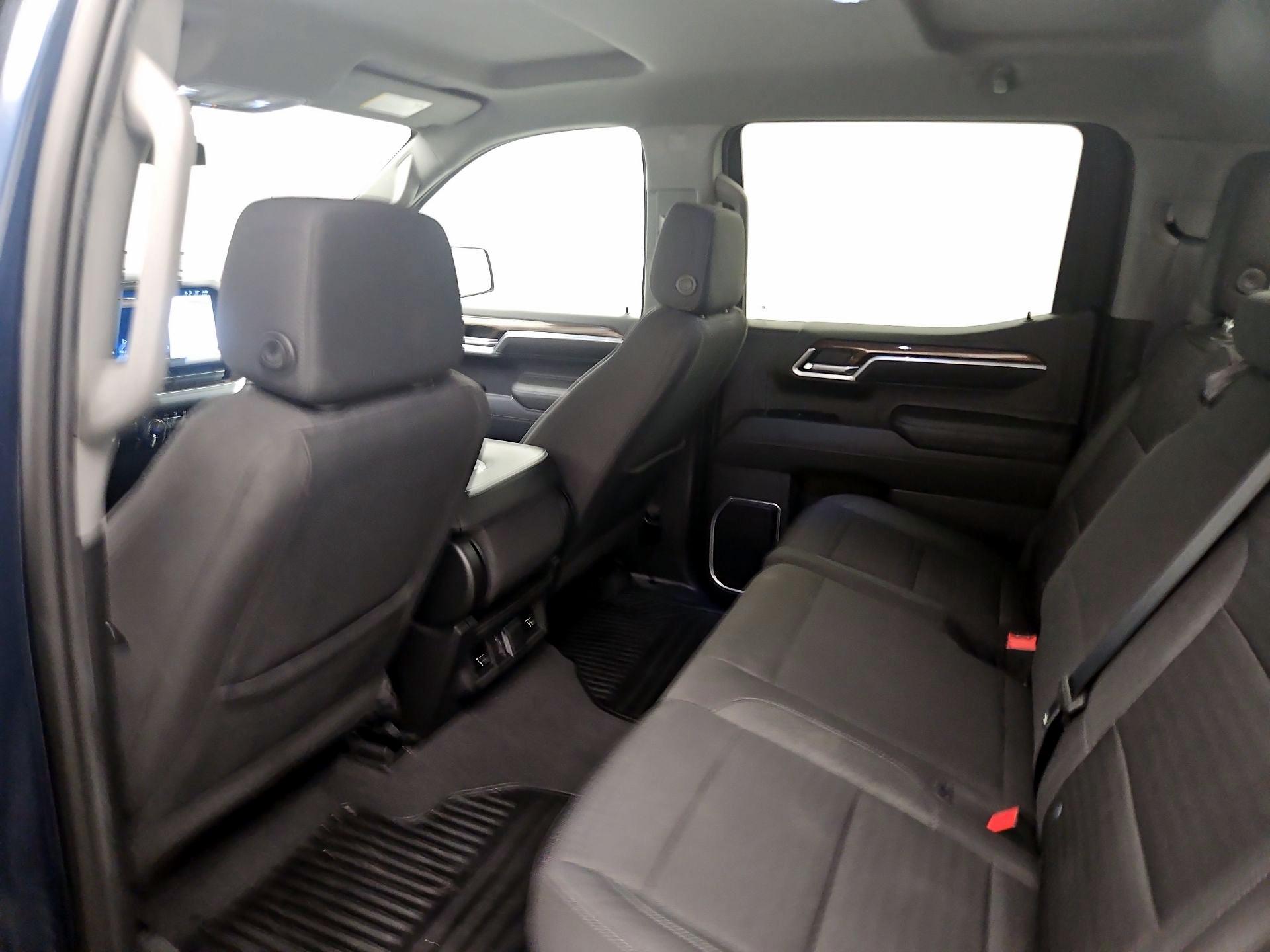 Thumbnail: 2022 Chevrolet Silverado 1500 - 18