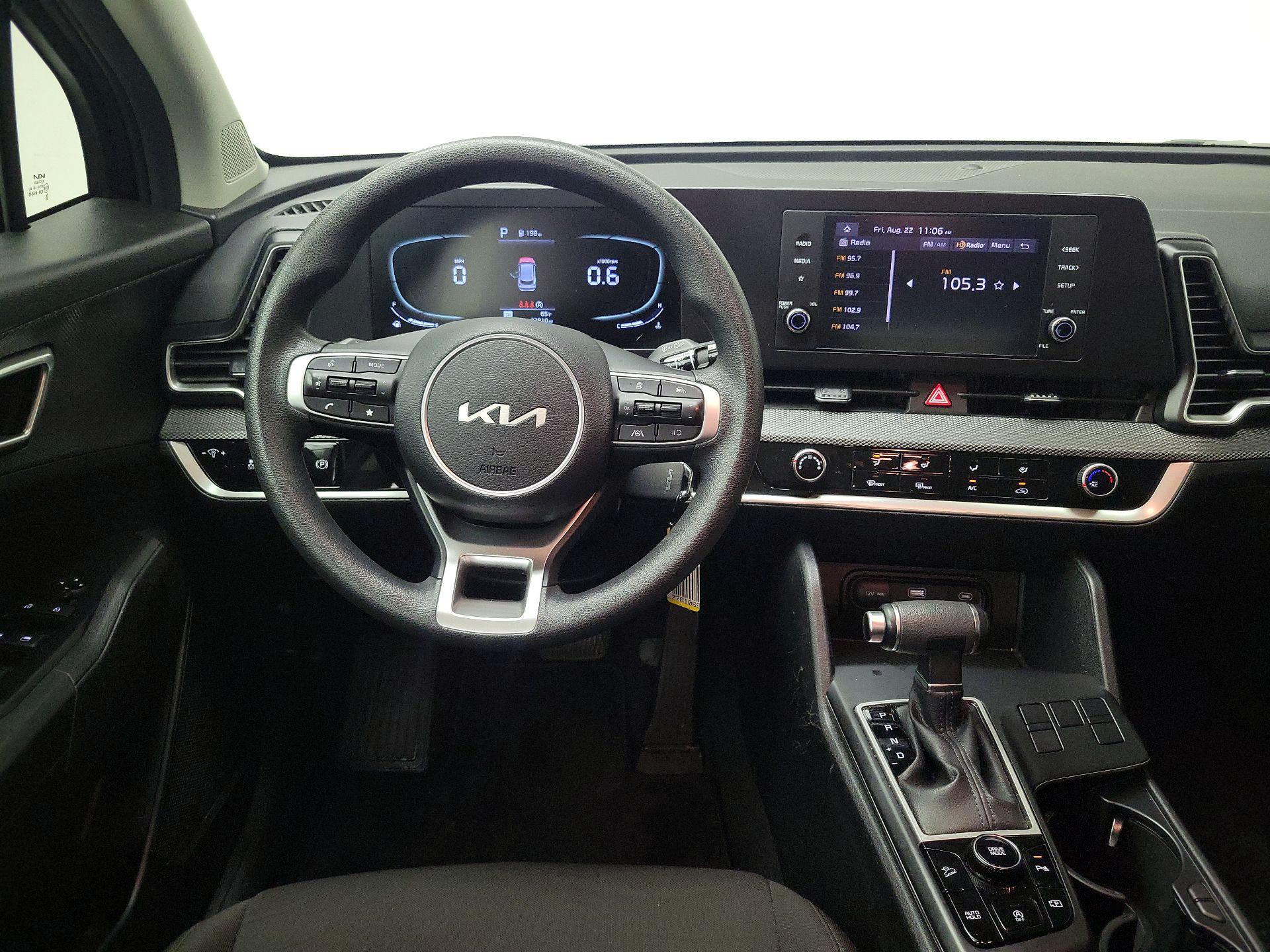 Thumbnail: 2023 Kia Sportage - 10