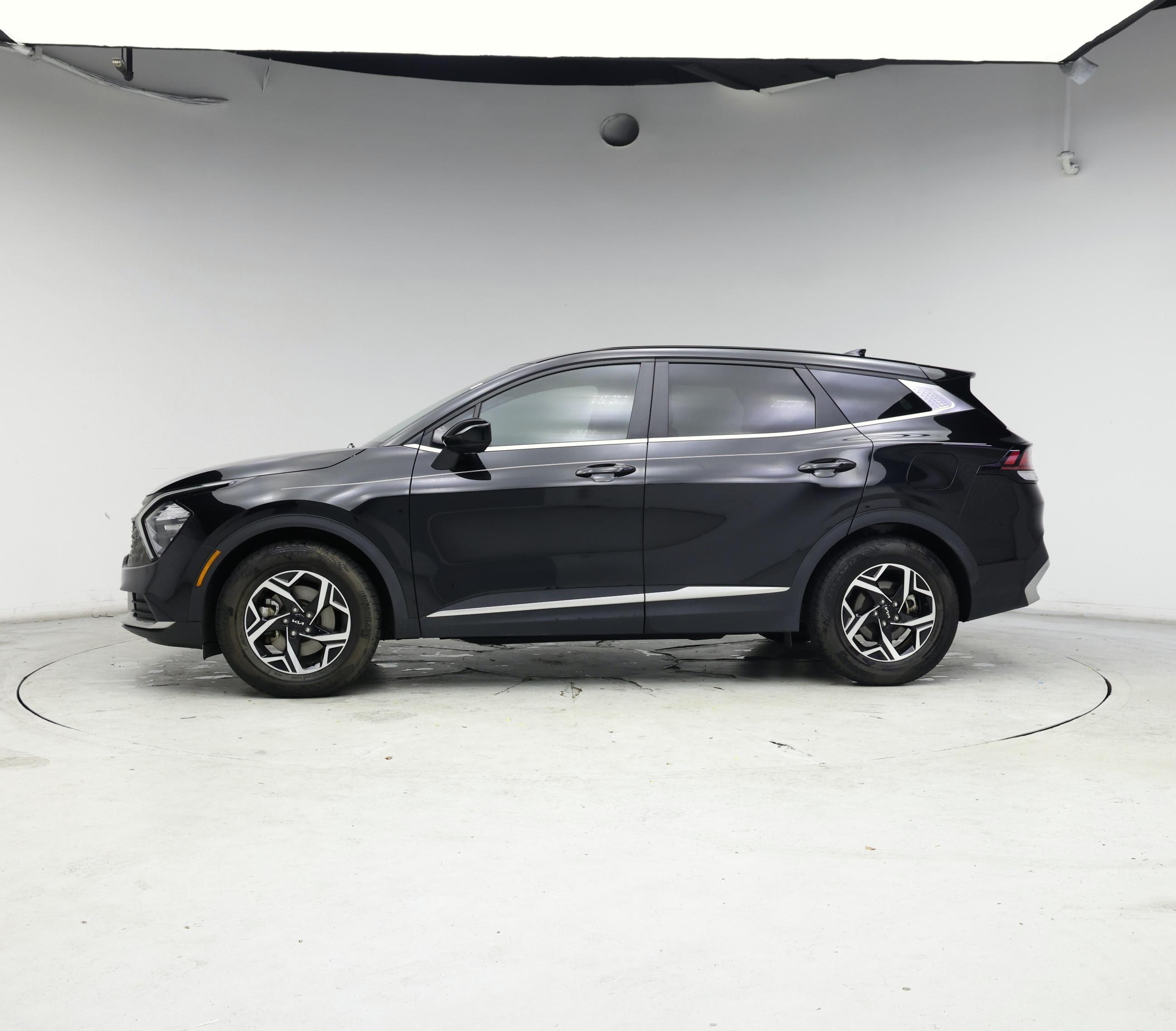 Thumbnail: 2023 Kia Sportage - 3