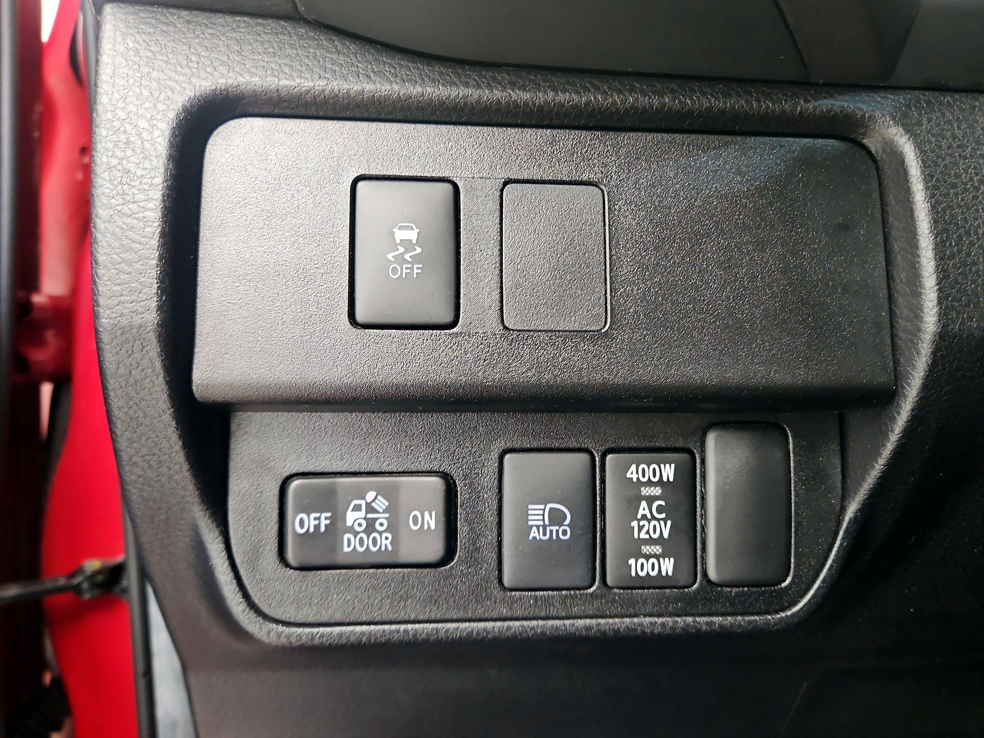 Thumbnail: 2022 Toyota Tacoma - 13