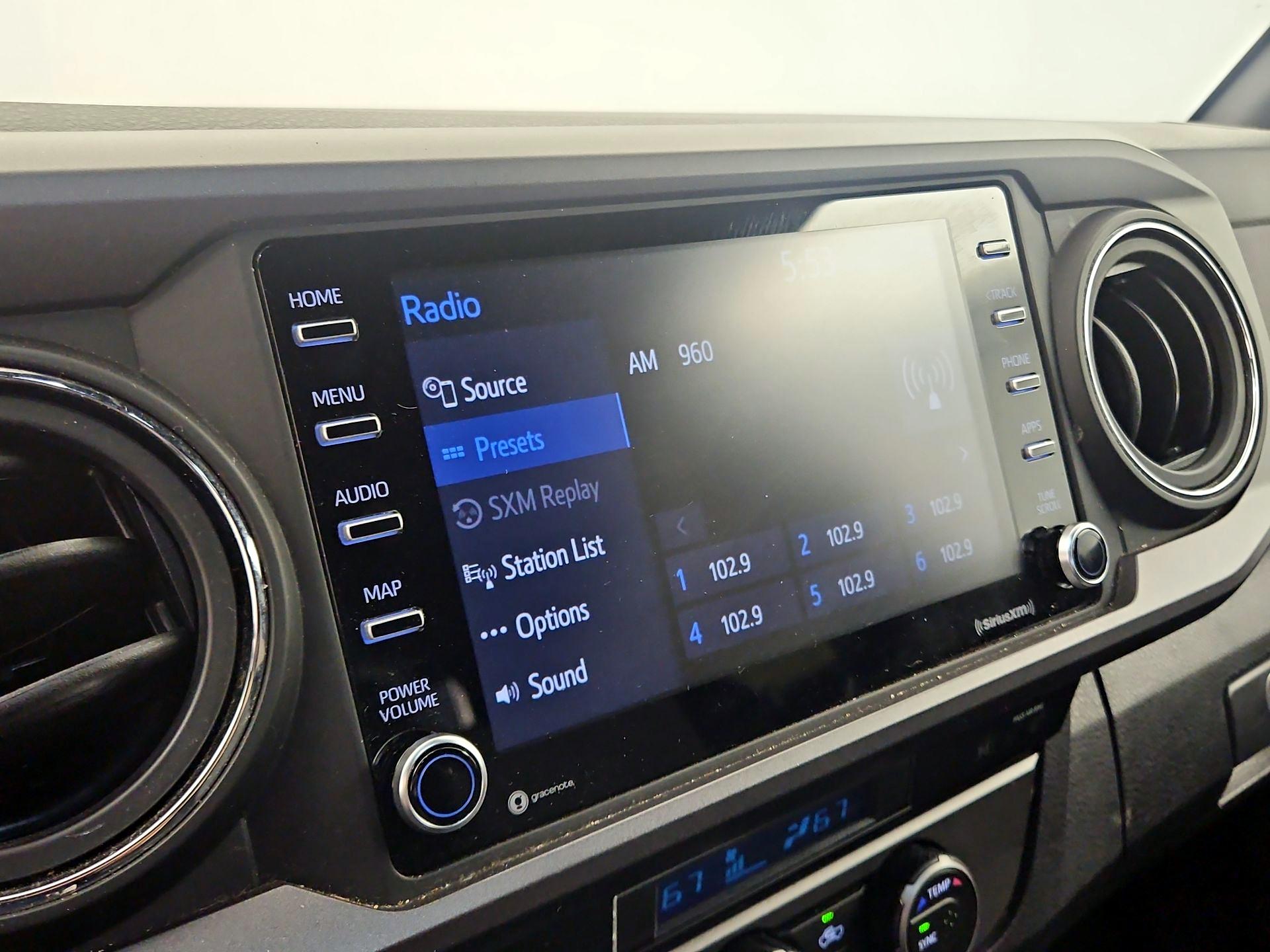 Thumbnail: 2022 Toyota Tacoma - 15