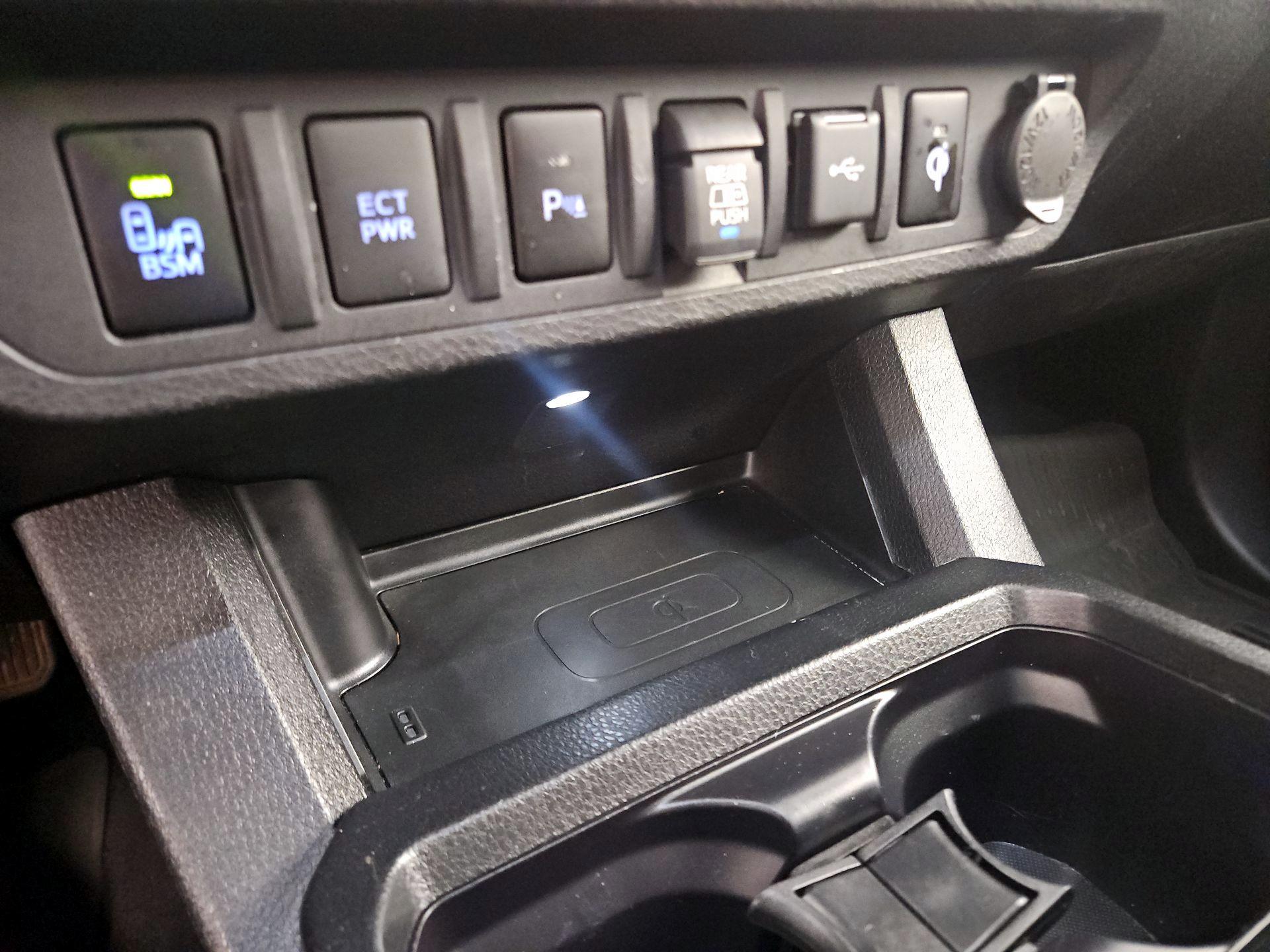 Thumbnail: 2022 Toyota Tacoma - 18