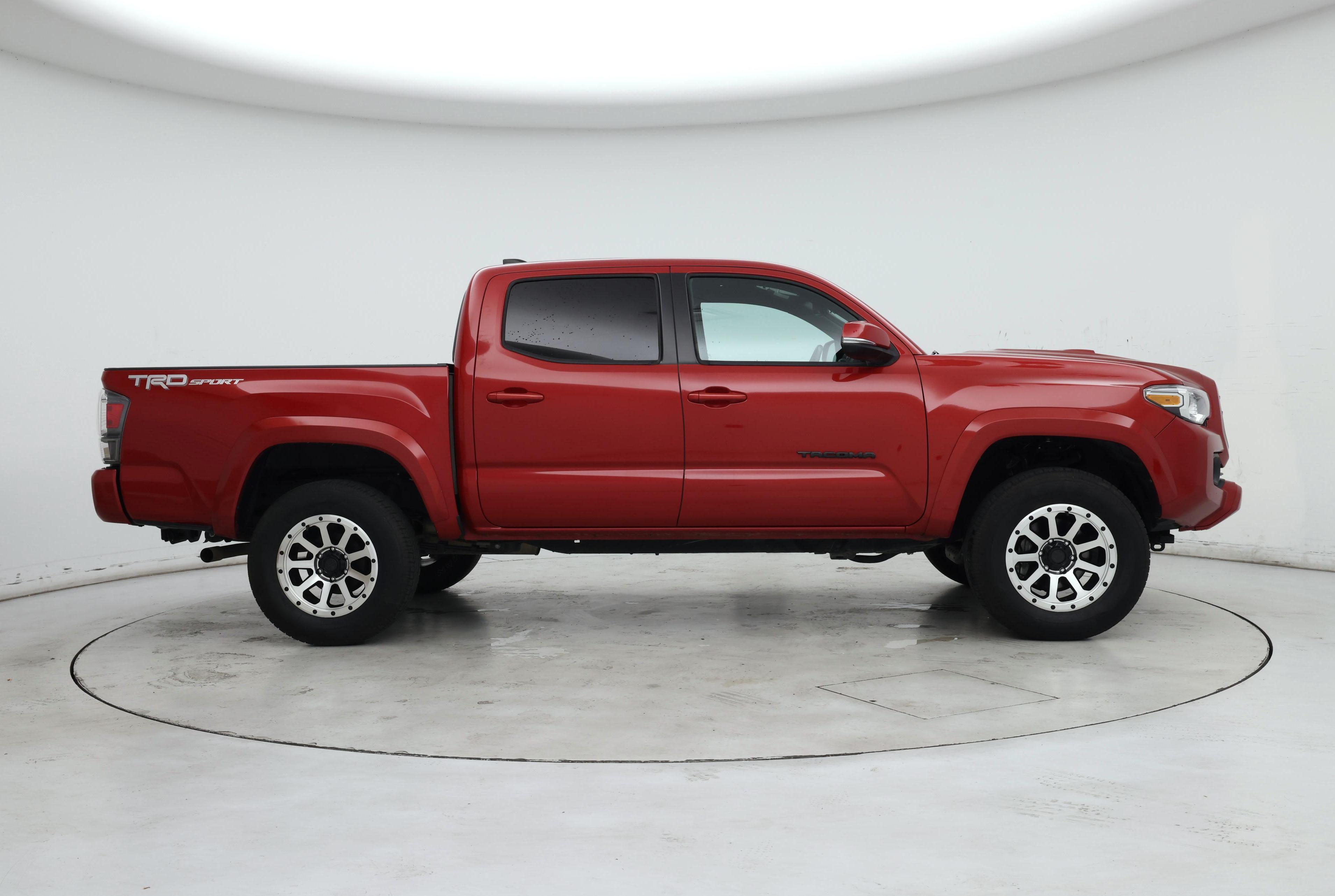 Thumbnail: 2022 Toyota Tacoma - 7