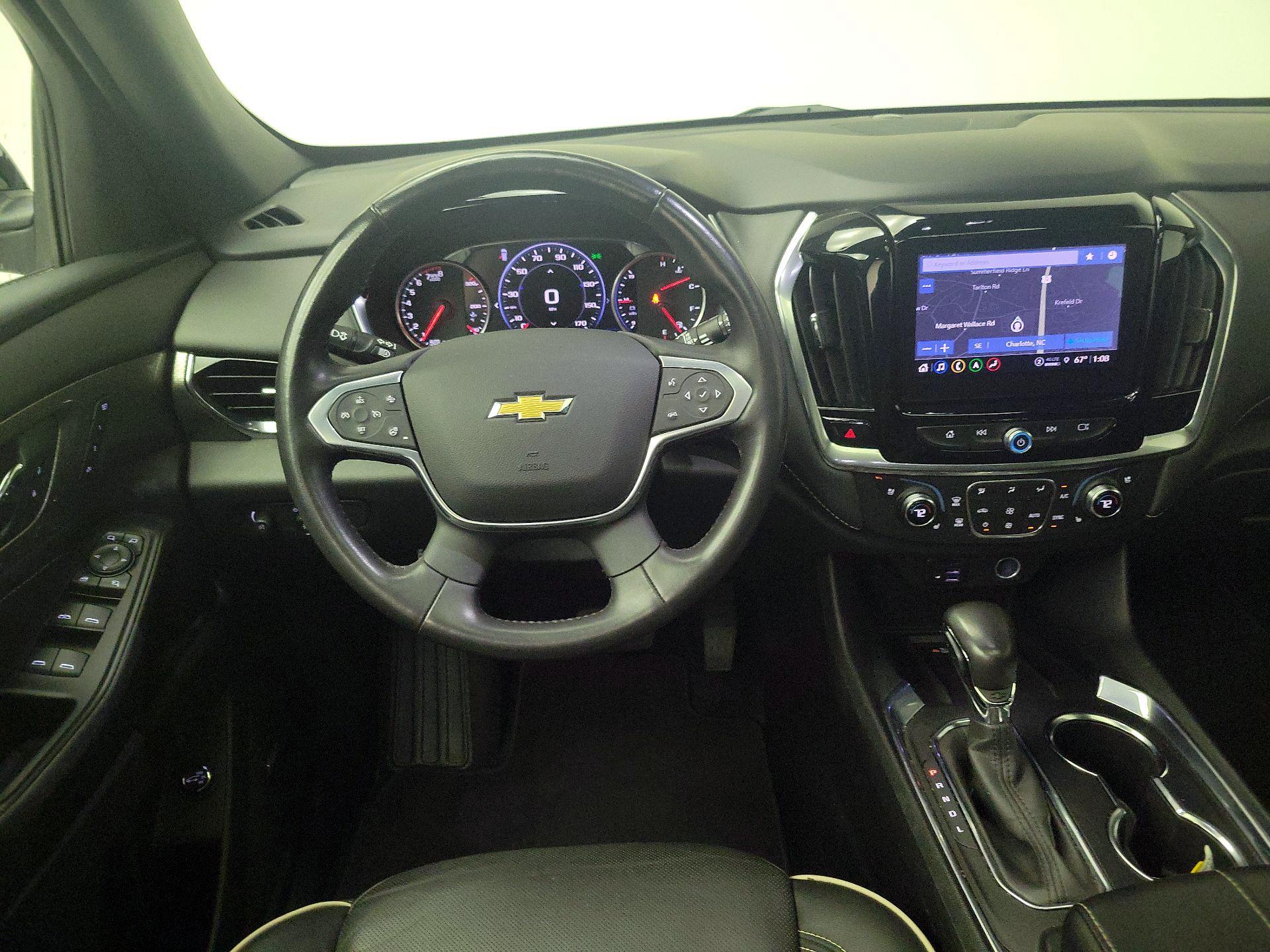 Thumbnail: 2022 Chevrolet Traverse - 10