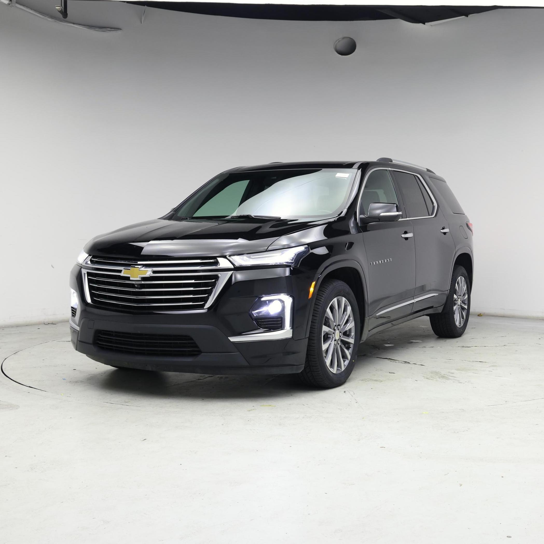 Thumbnail: 2022 Chevrolet Traverse - 4