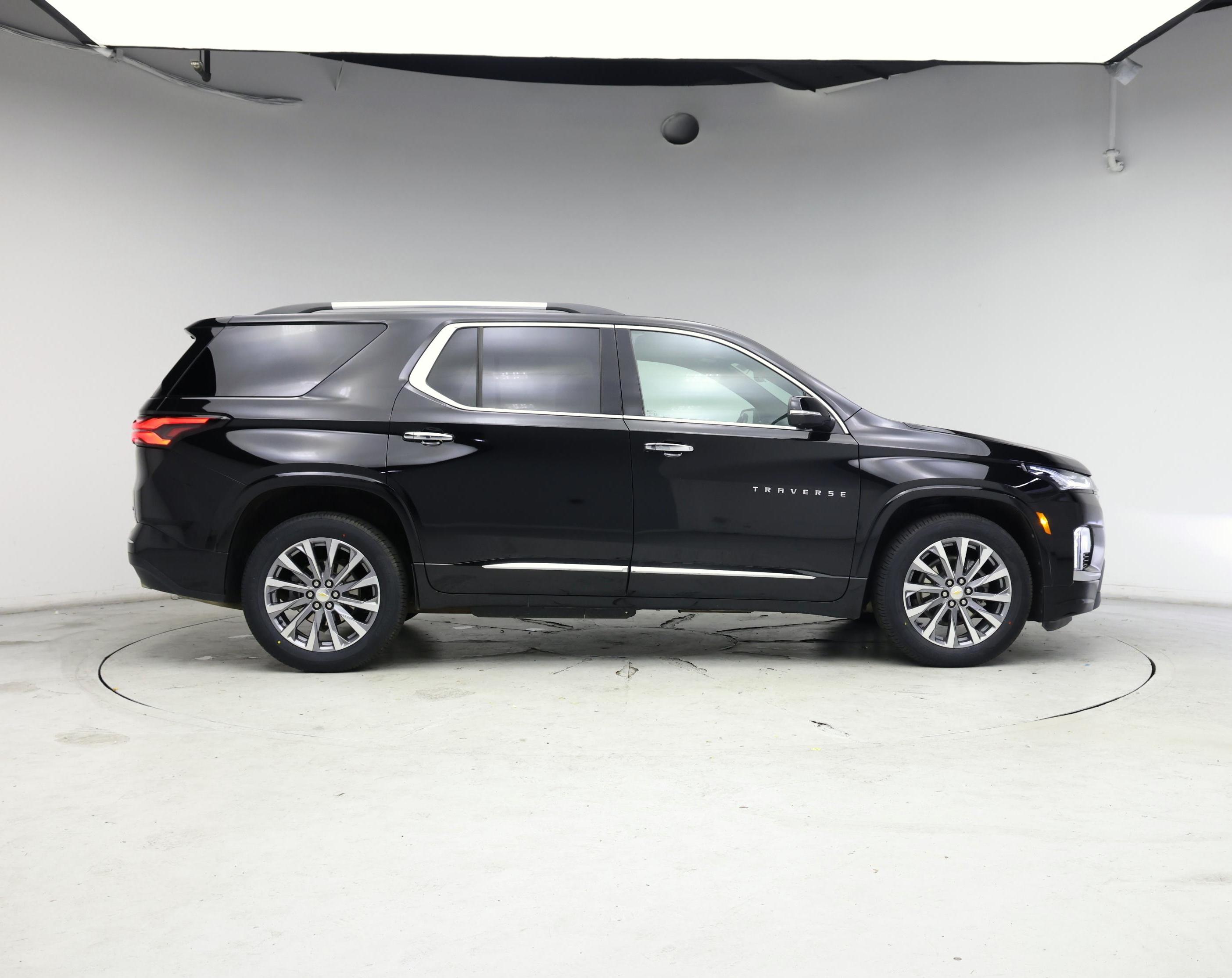 Thumbnail: 2022 Chevrolet Traverse - 7