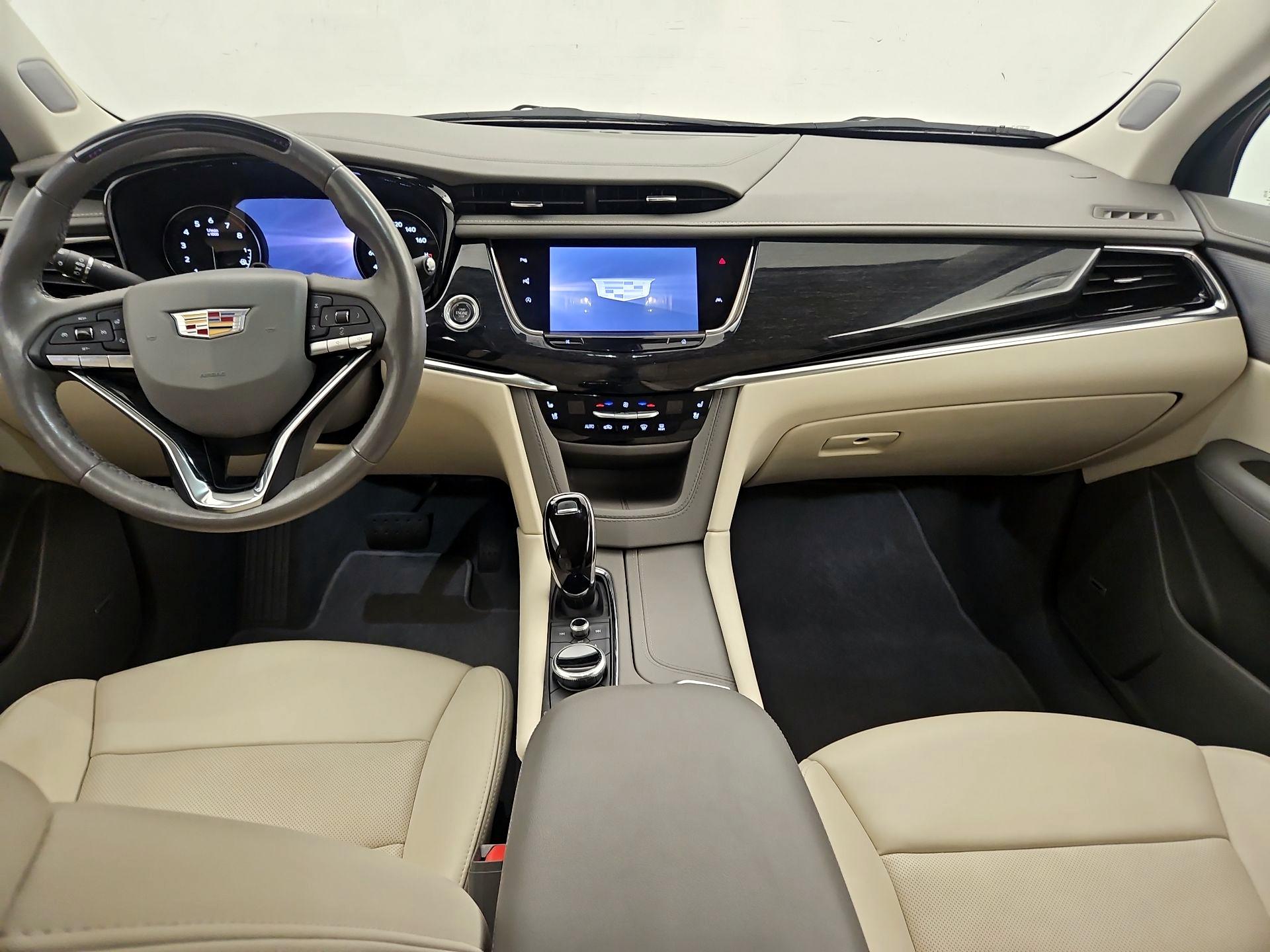 Thumbnail: 2023 Cadillac XT6 - 9