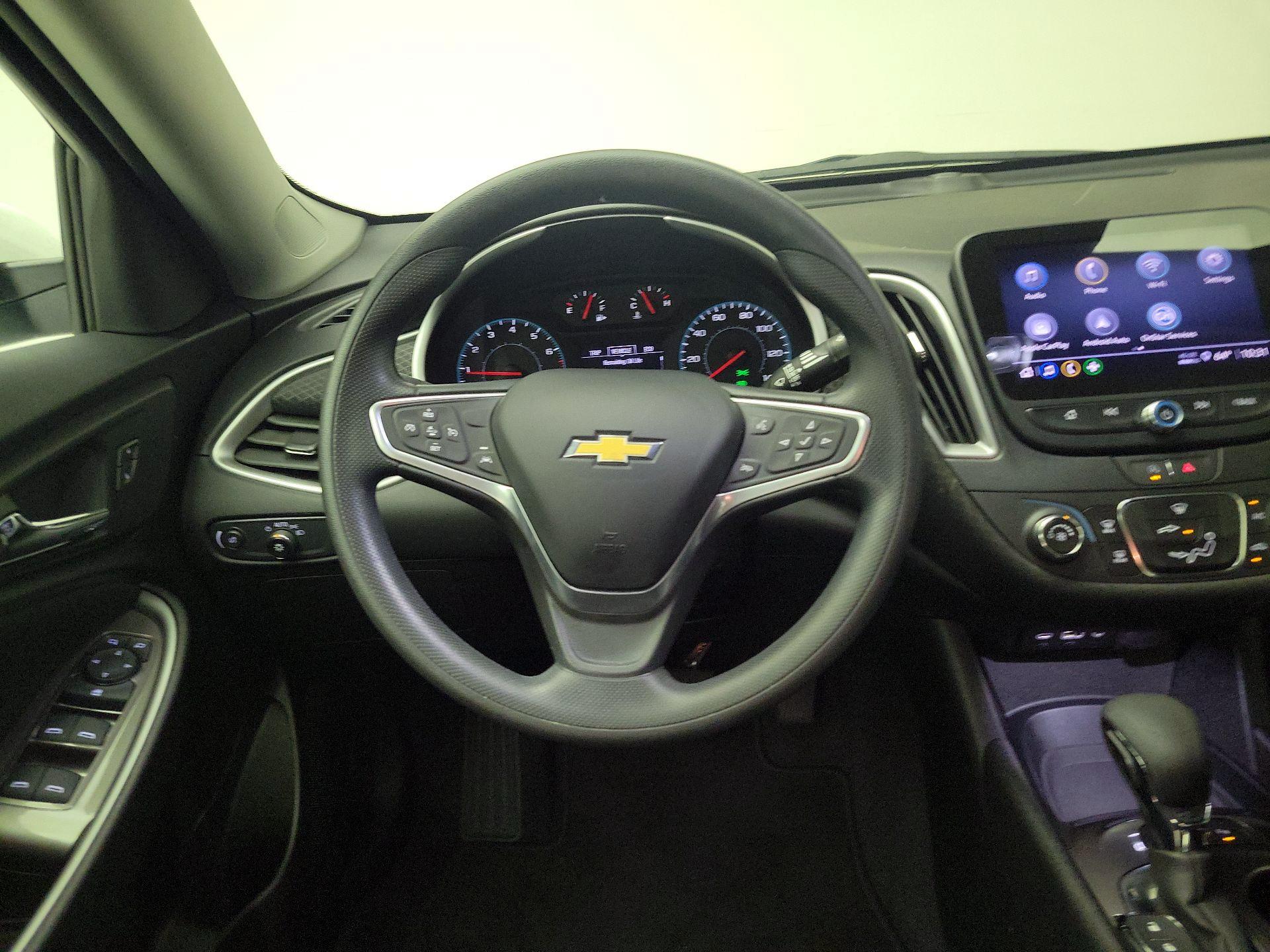 Thumbnail: 2023 Chevrolet Malibu - 10