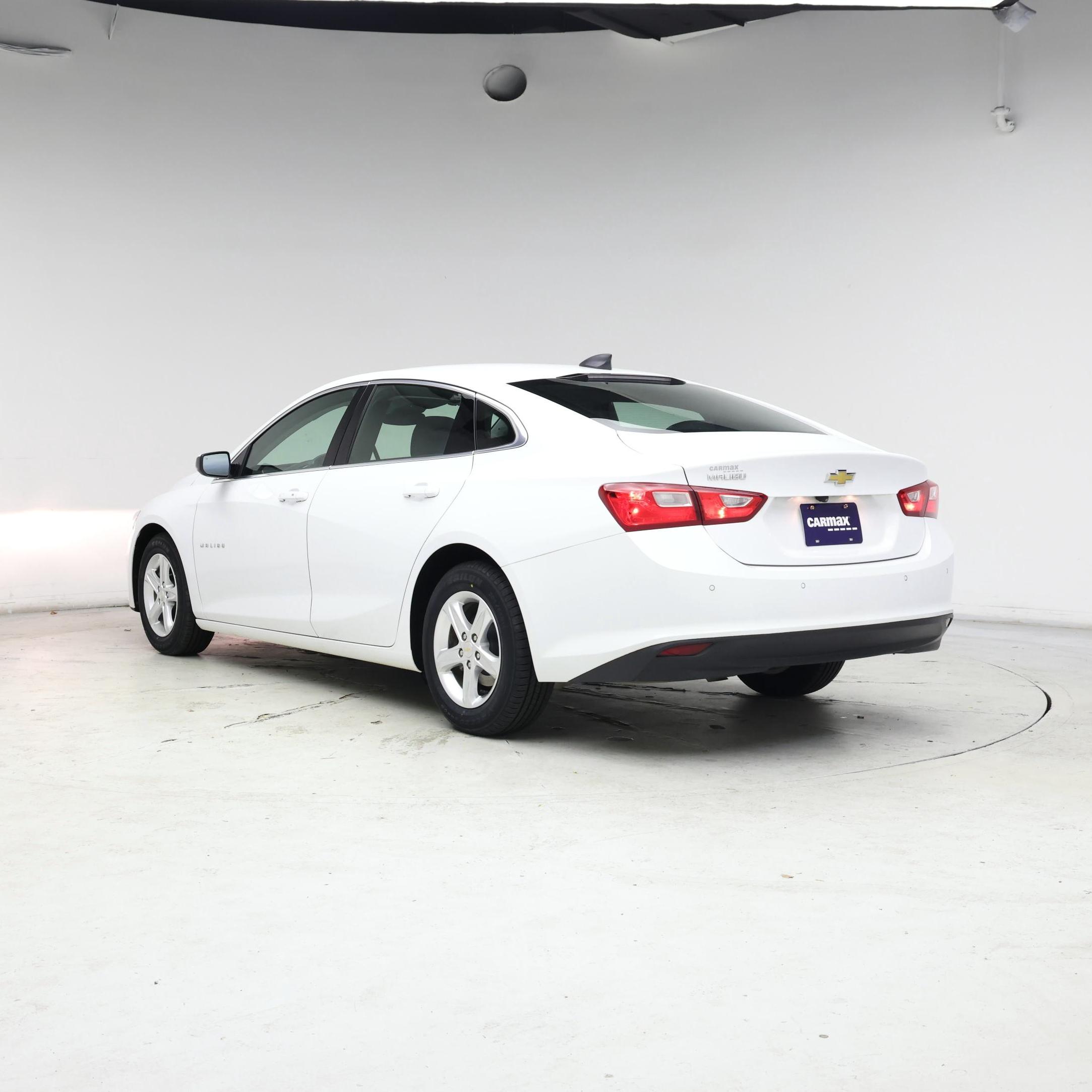 Thumbnail: 2023 Chevrolet Malibu - 2
