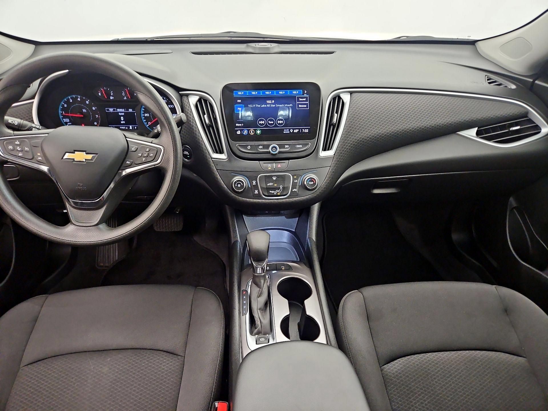 Thumbnail: 2023 Chevrolet Malibu - 9