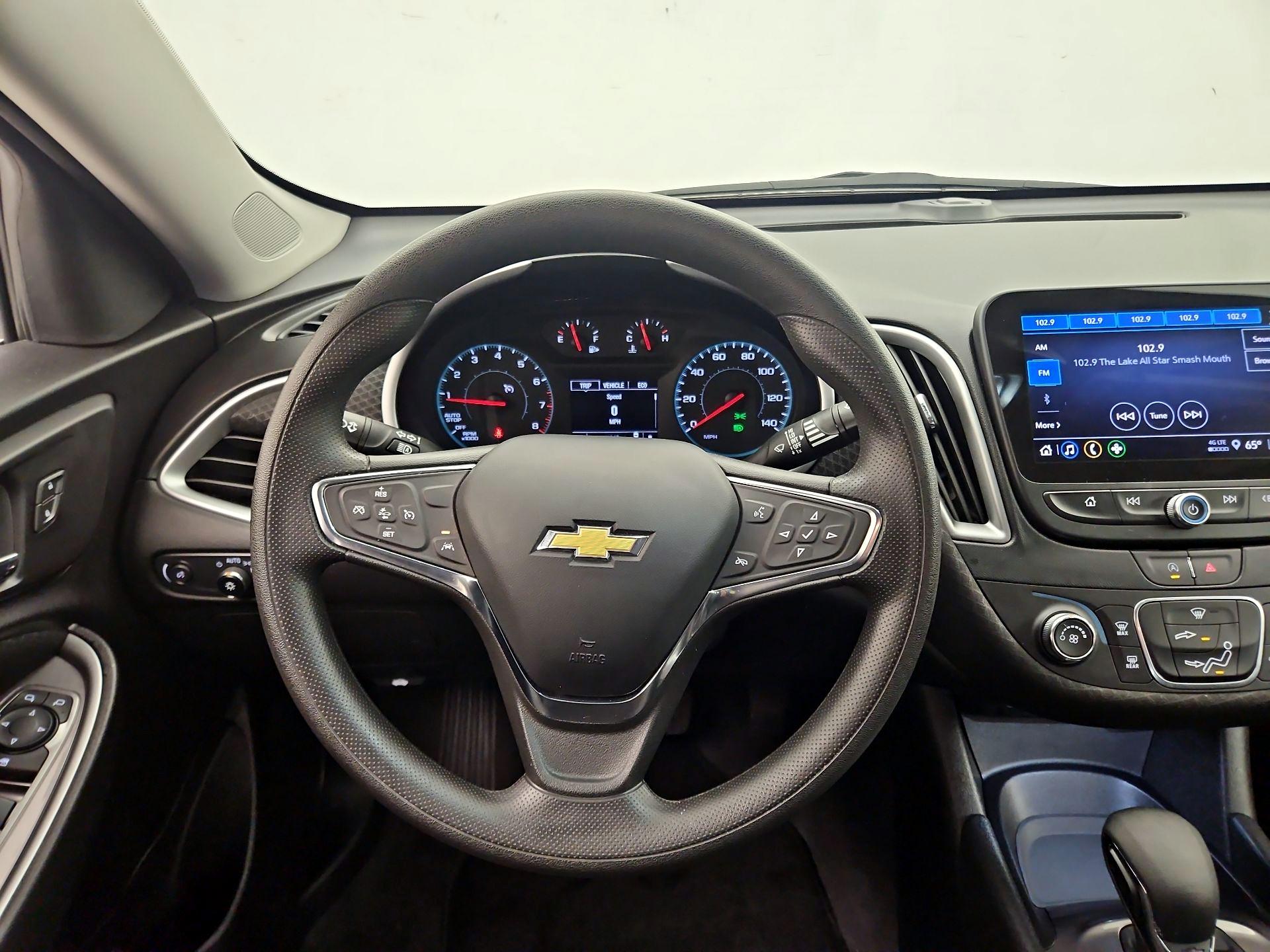 Thumbnail: 2023 Chevrolet Malibu - 10