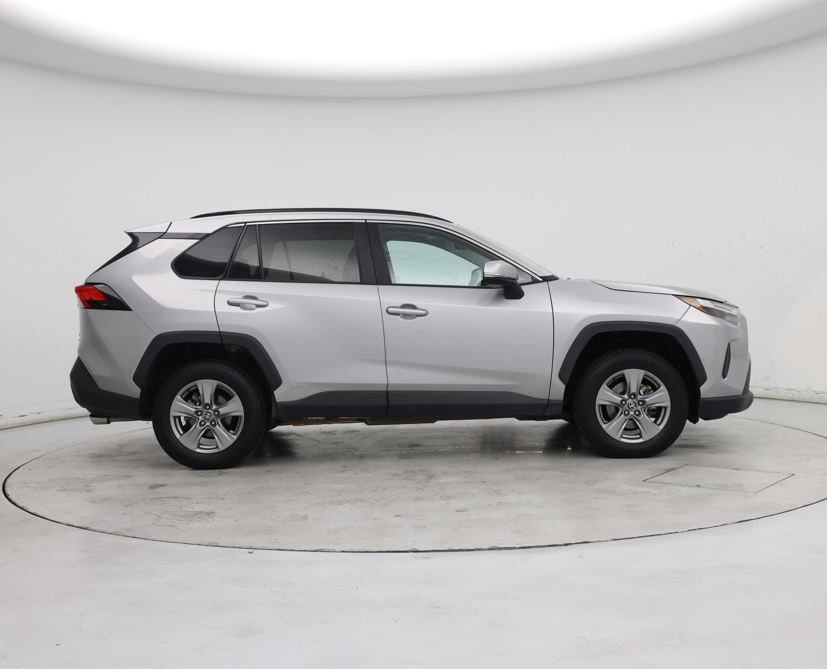 Thumbnail: 2022 Toyota RAV4 - 7