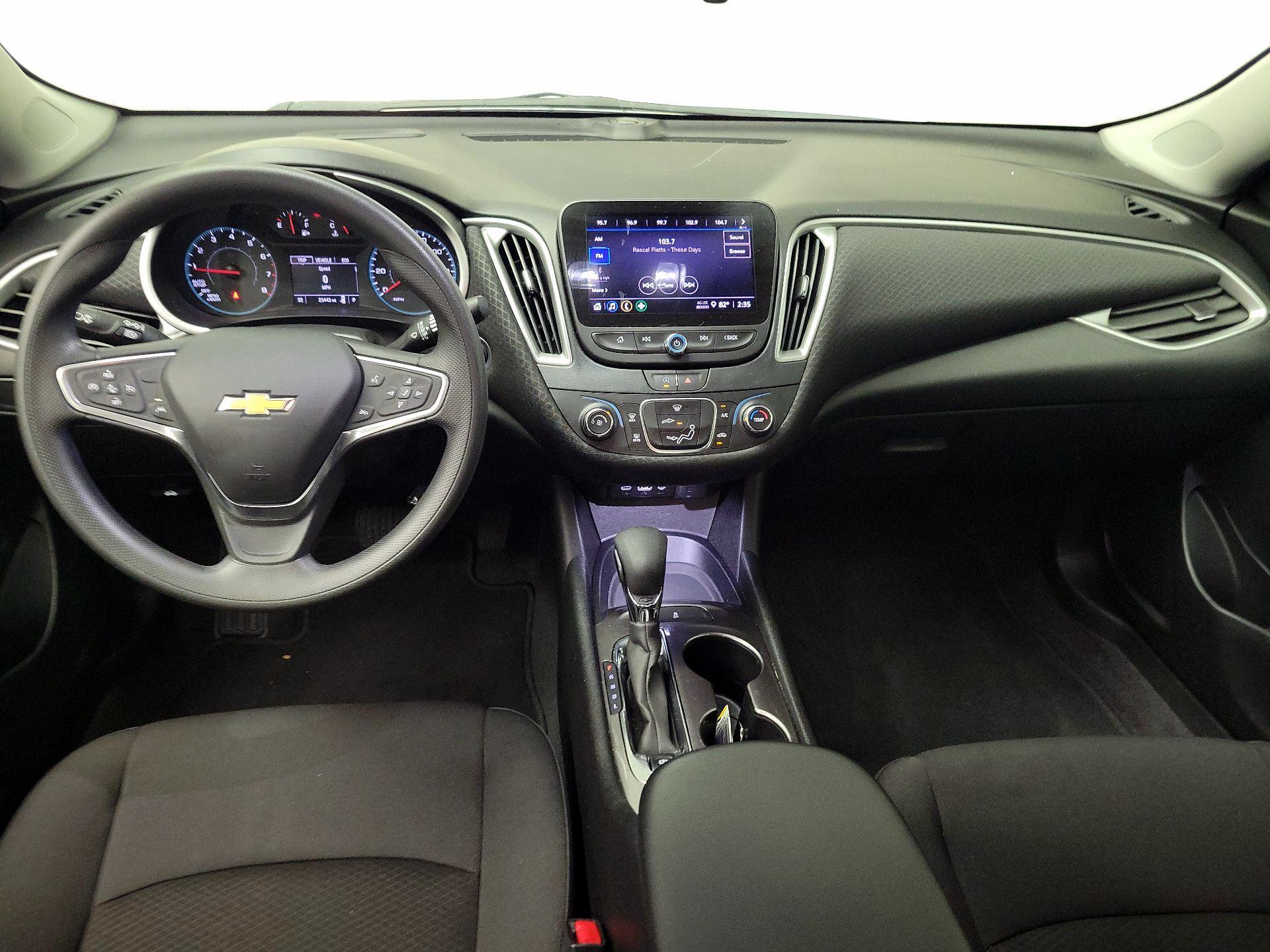 Thumbnail: 2023 Chevrolet Malibu - 9