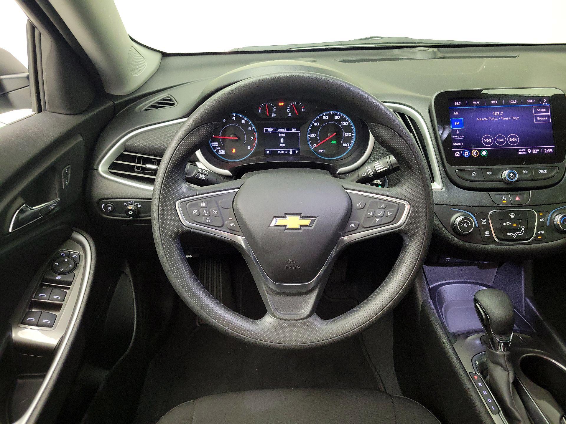 Thumbnail: 2023 Chevrolet Malibu - 10