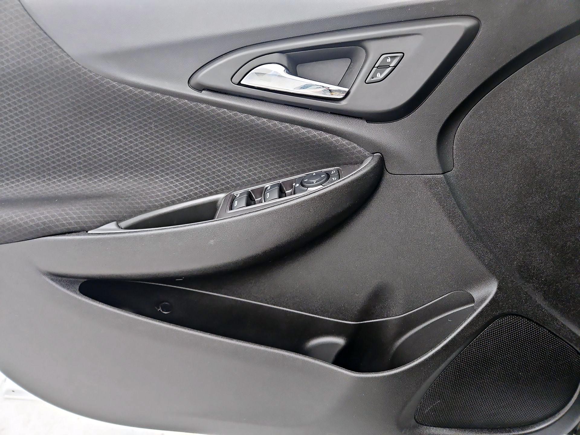 Thumbnail: 2023 Chevrolet Malibu - 12