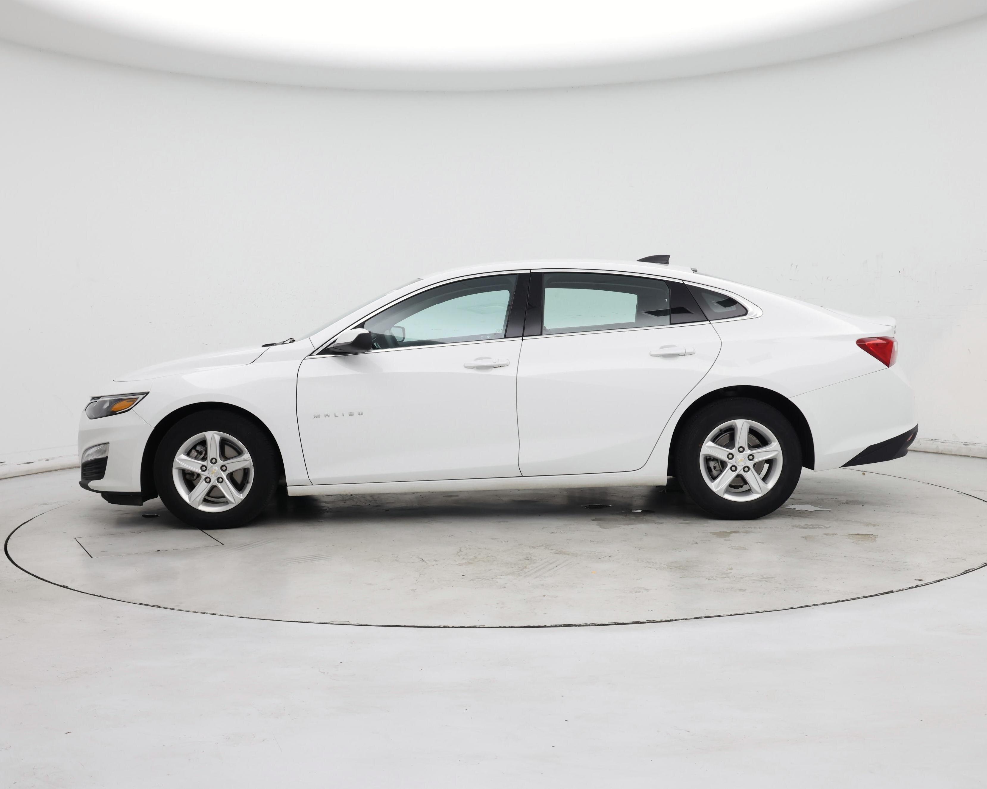Thumbnail: 2023 Chevrolet Malibu - 3