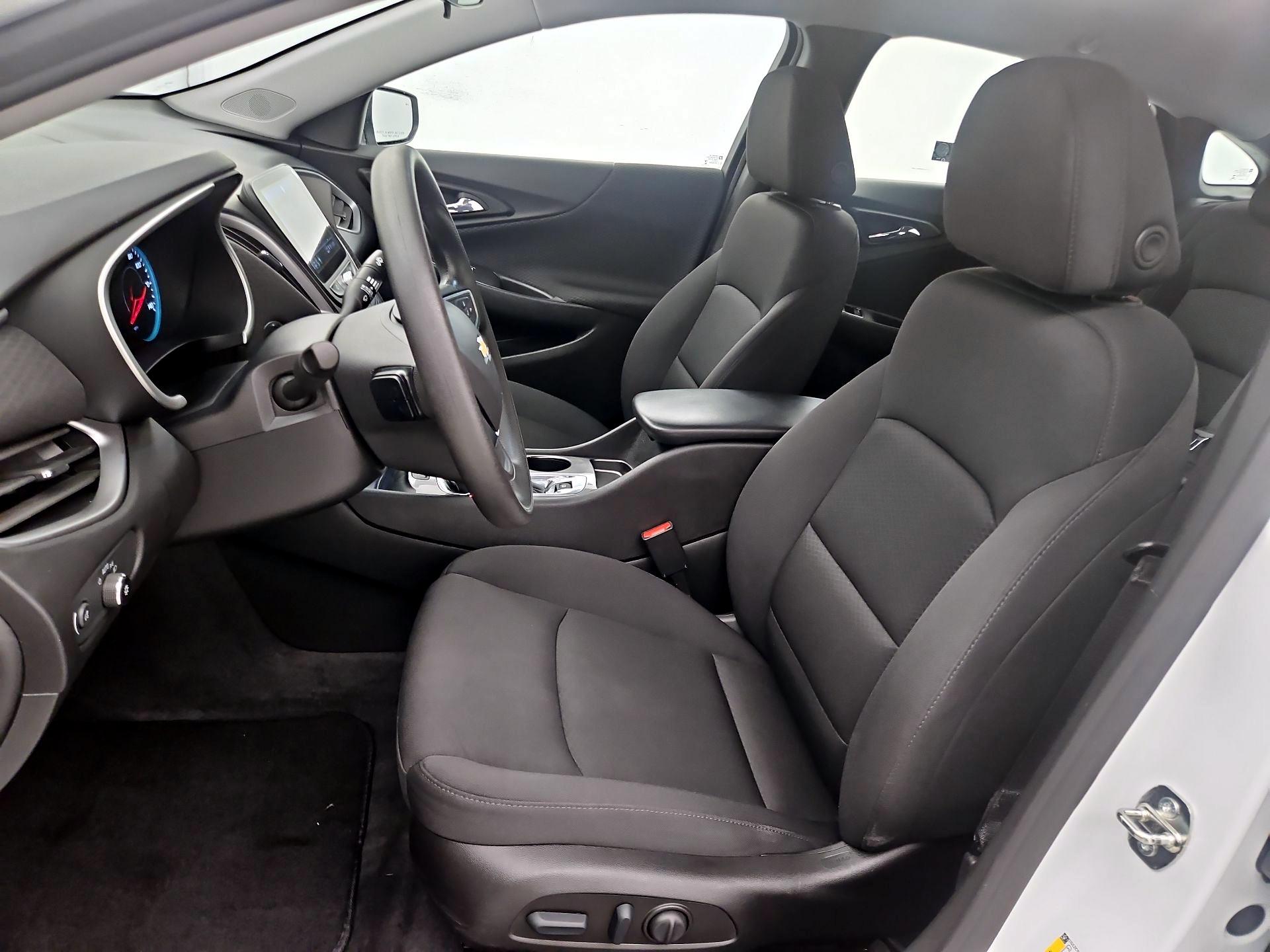 Thumbnail: 2023 Chevrolet Malibu - 11