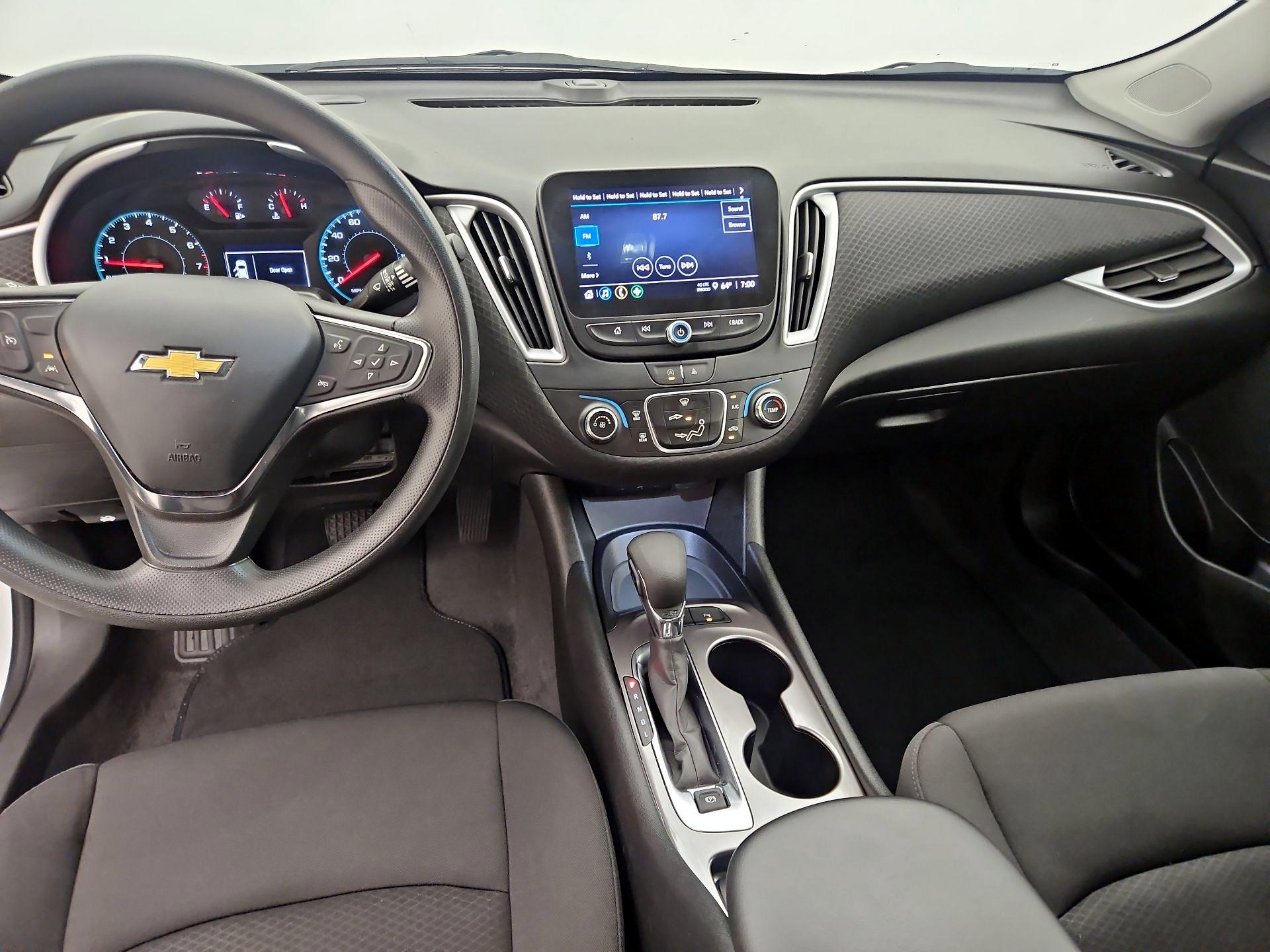 Thumbnail: 2023 Chevrolet Malibu - 9