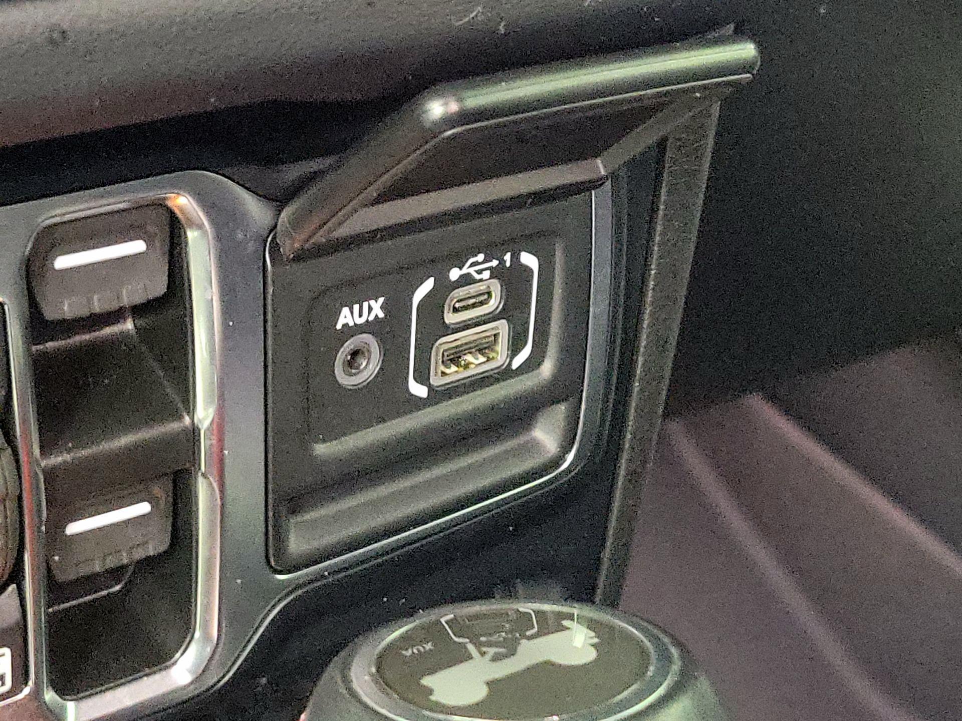 Thumbnail: 2024 Jeep Wrangler - 19