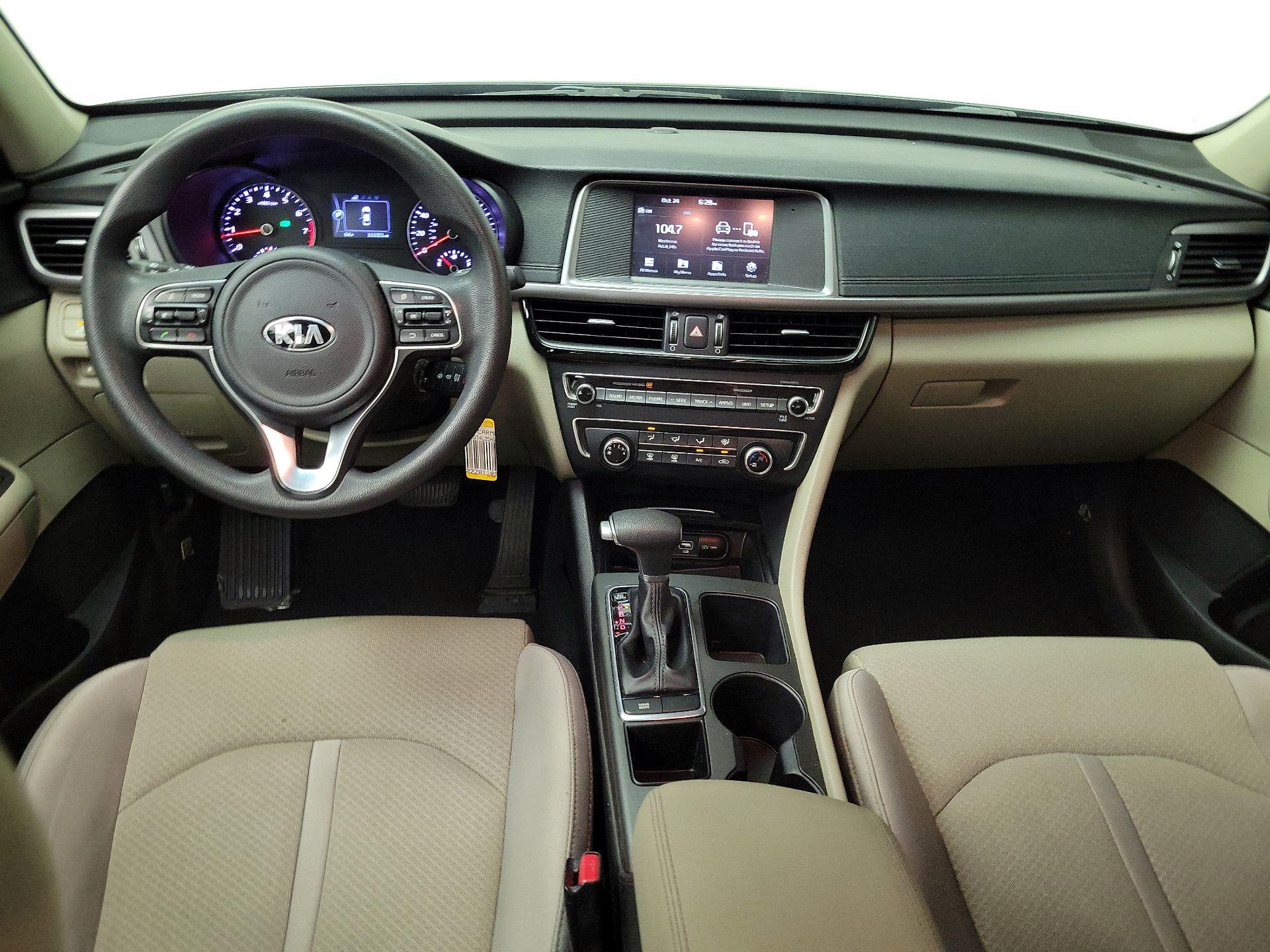 Thumbnail: 2017 Kia Optima - 9
