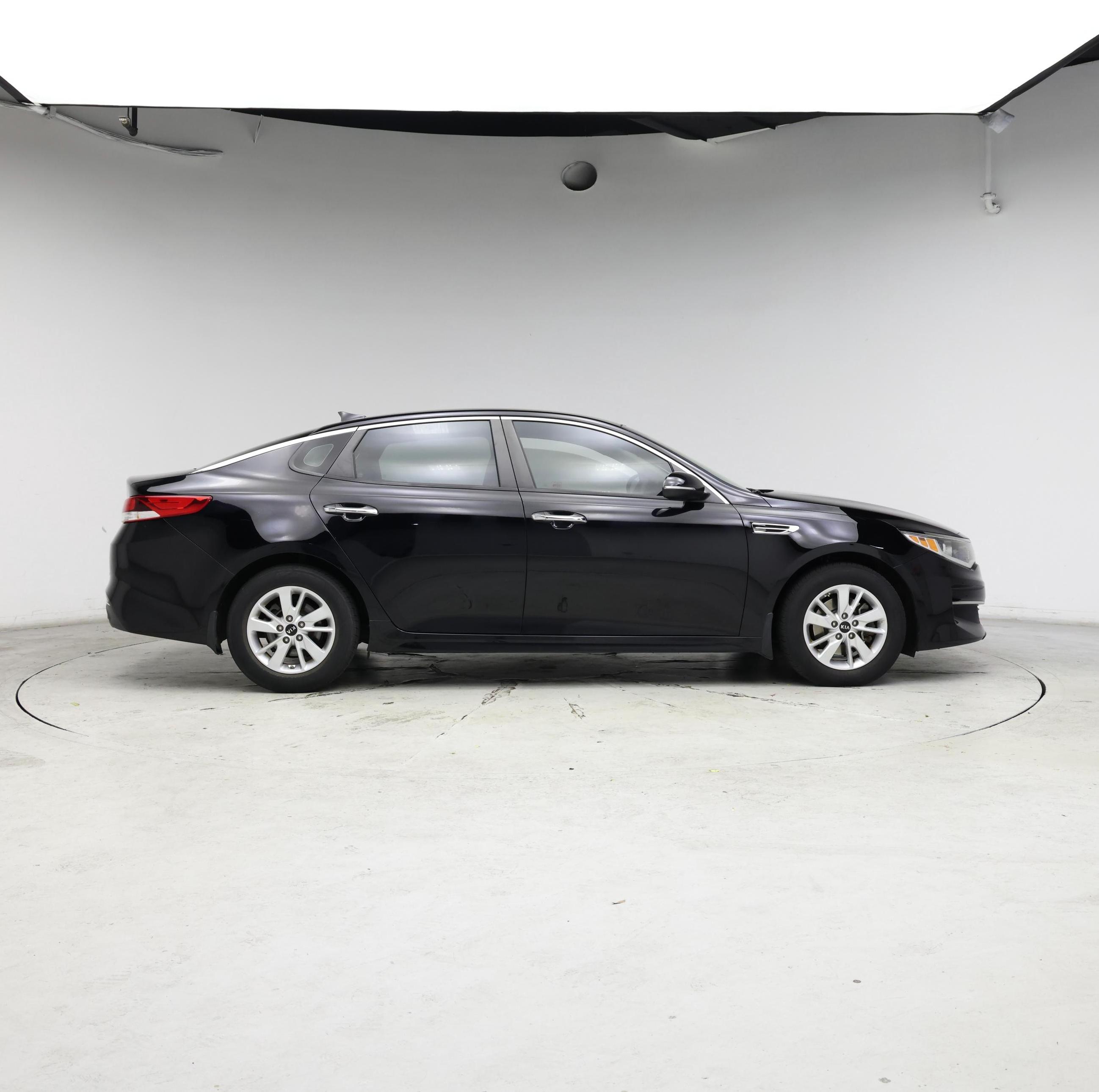 Thumbnail: 2017 Kia Optima - 7