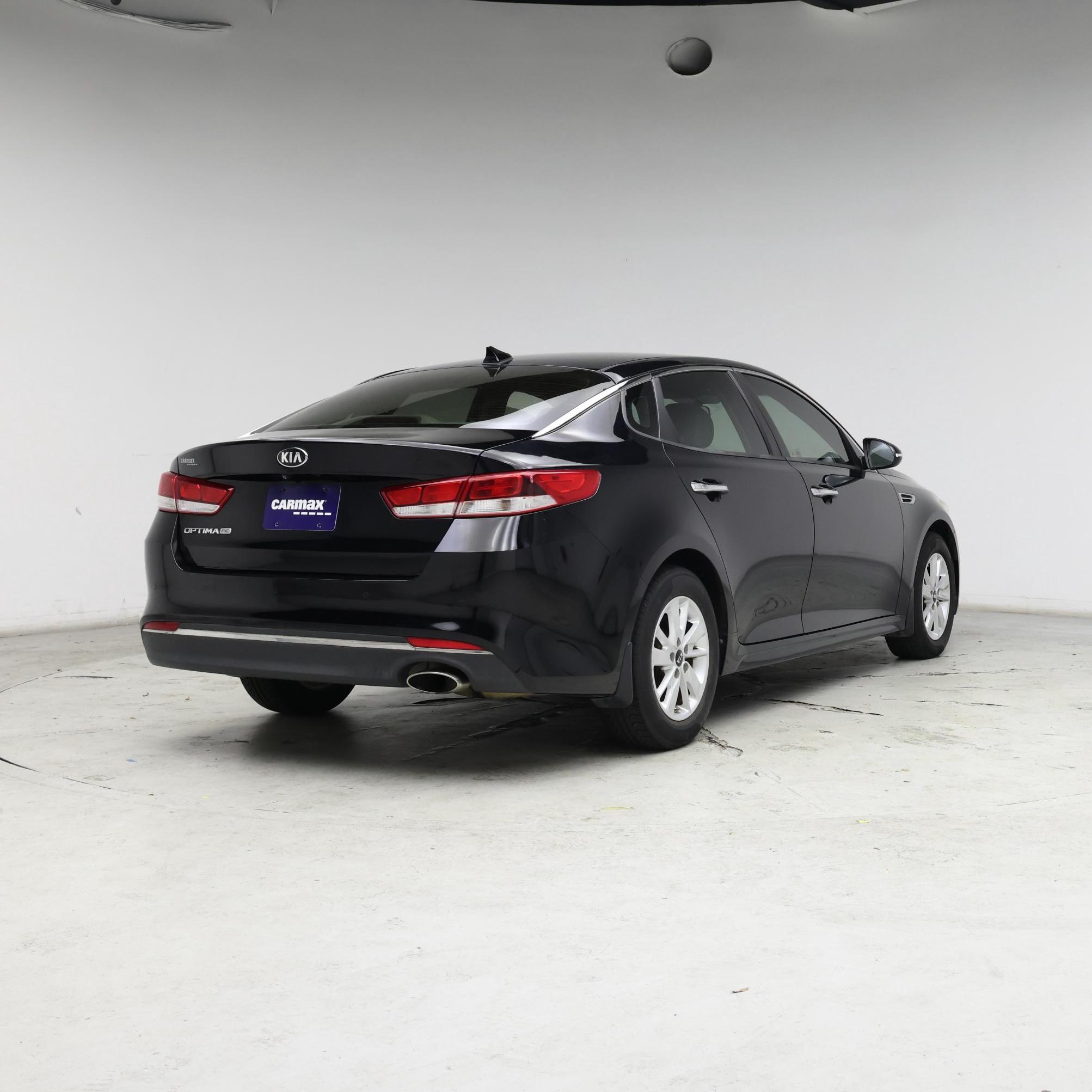 Thumbnail: 2017 Kia Optima - 8