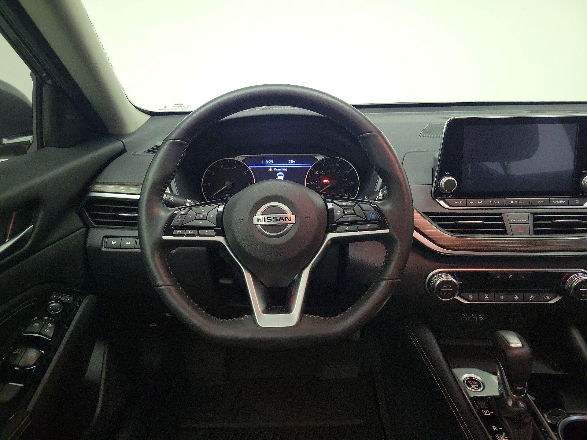 Thumbnail: 2022 Nissan Altima - 10