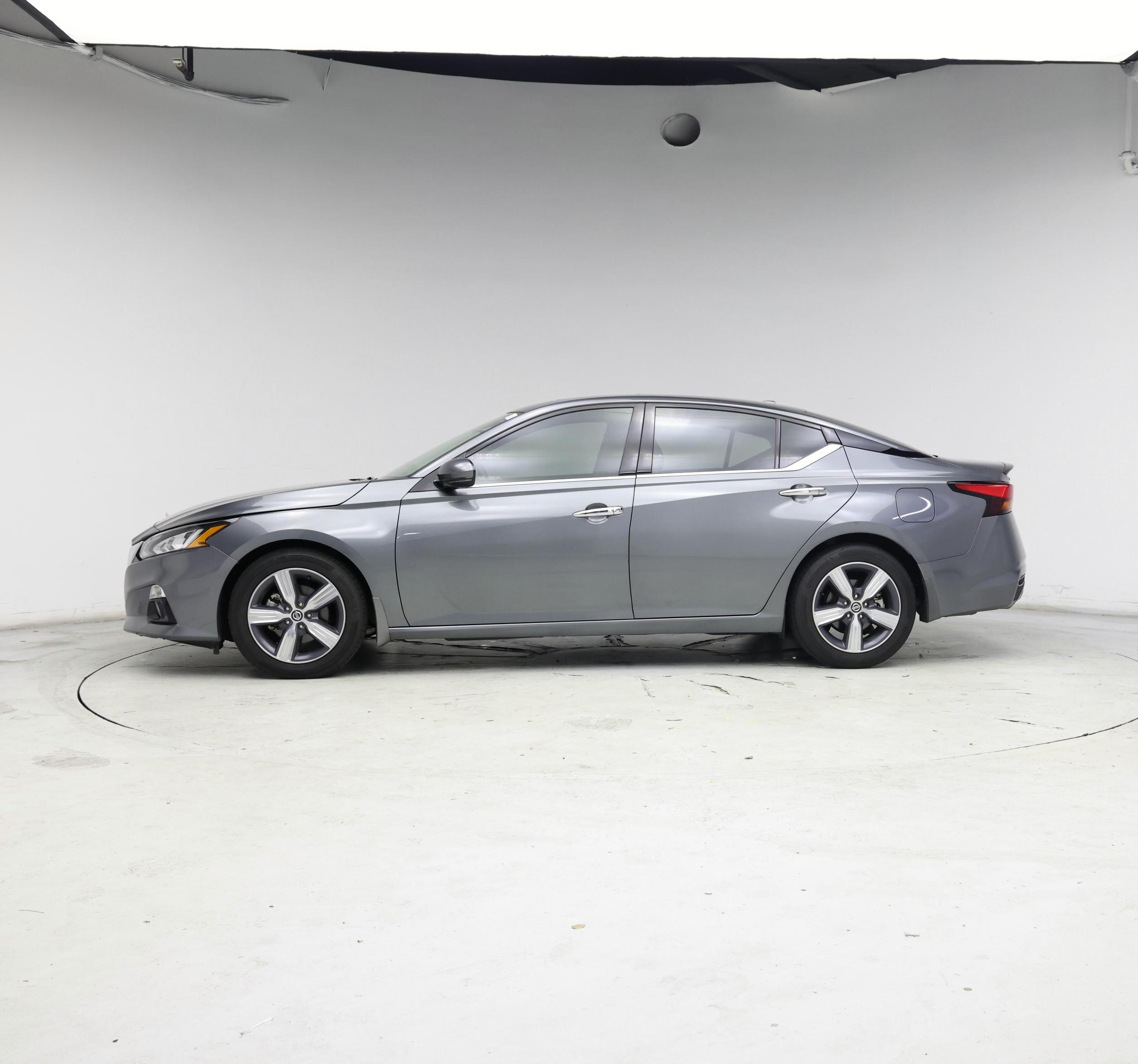 Thumbnail: 2022 Nissan Altima - 3