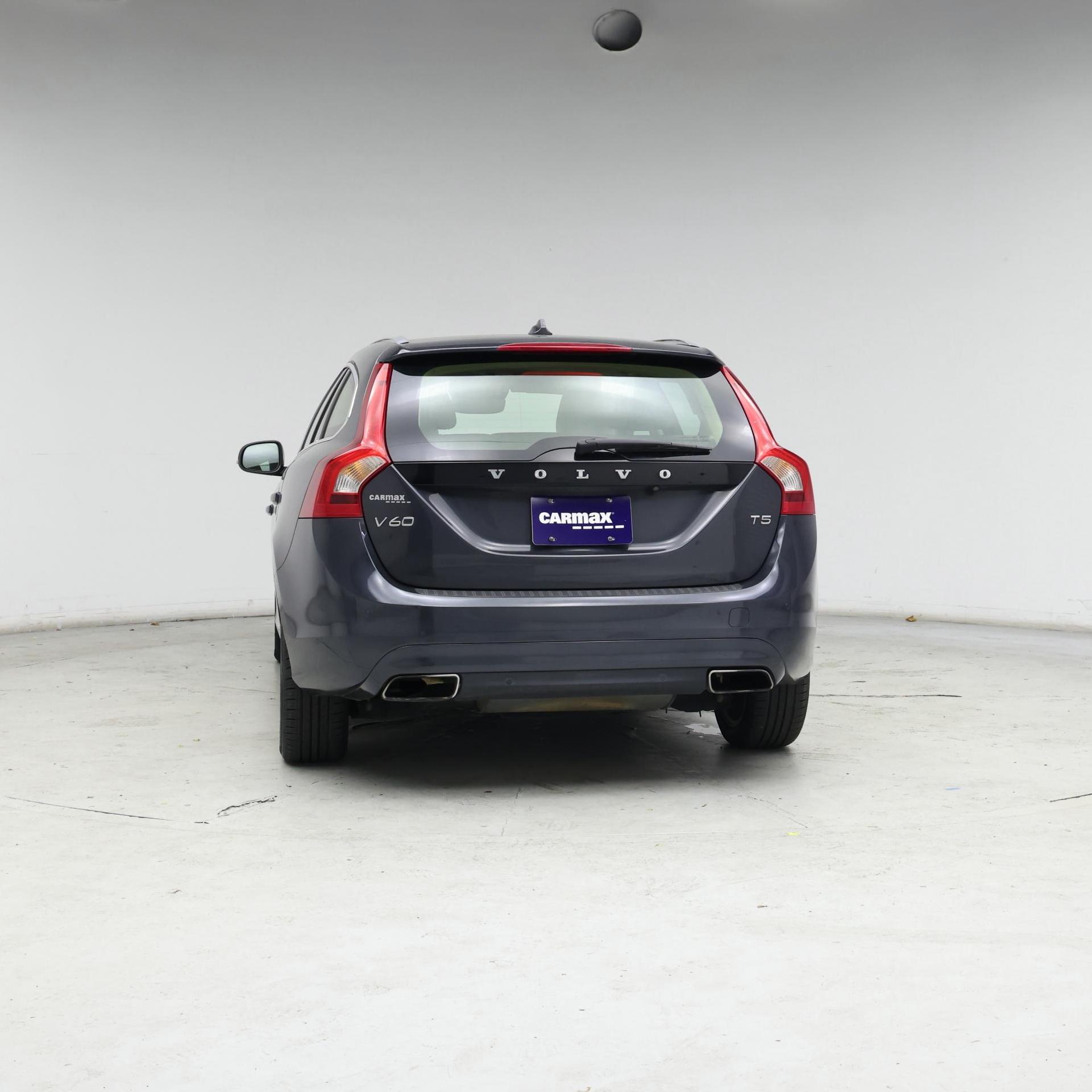 Thumbnail: 2016 Volvo V60 - 6