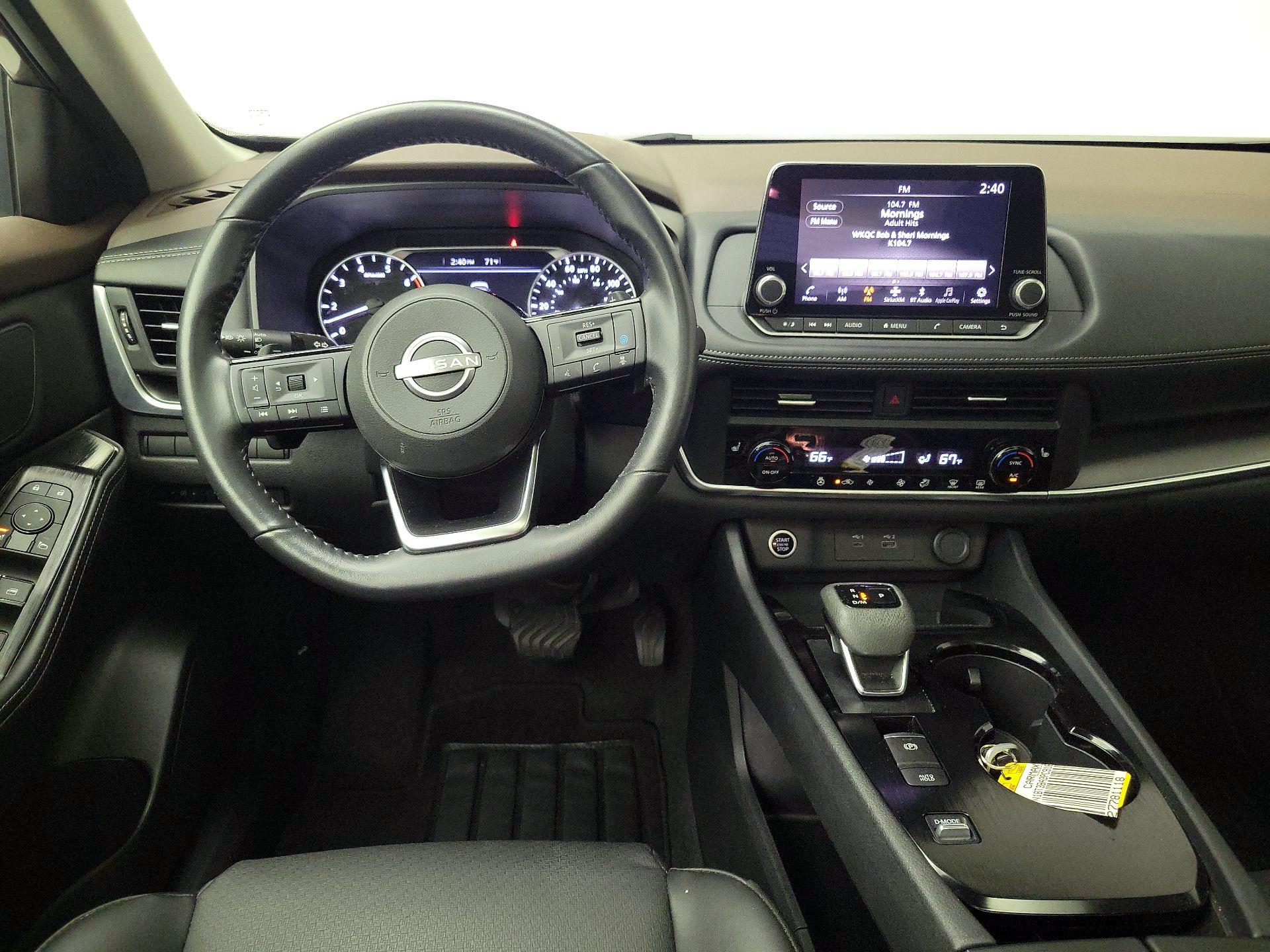 Thumbnail: 2023 Nissan Rogue - 10