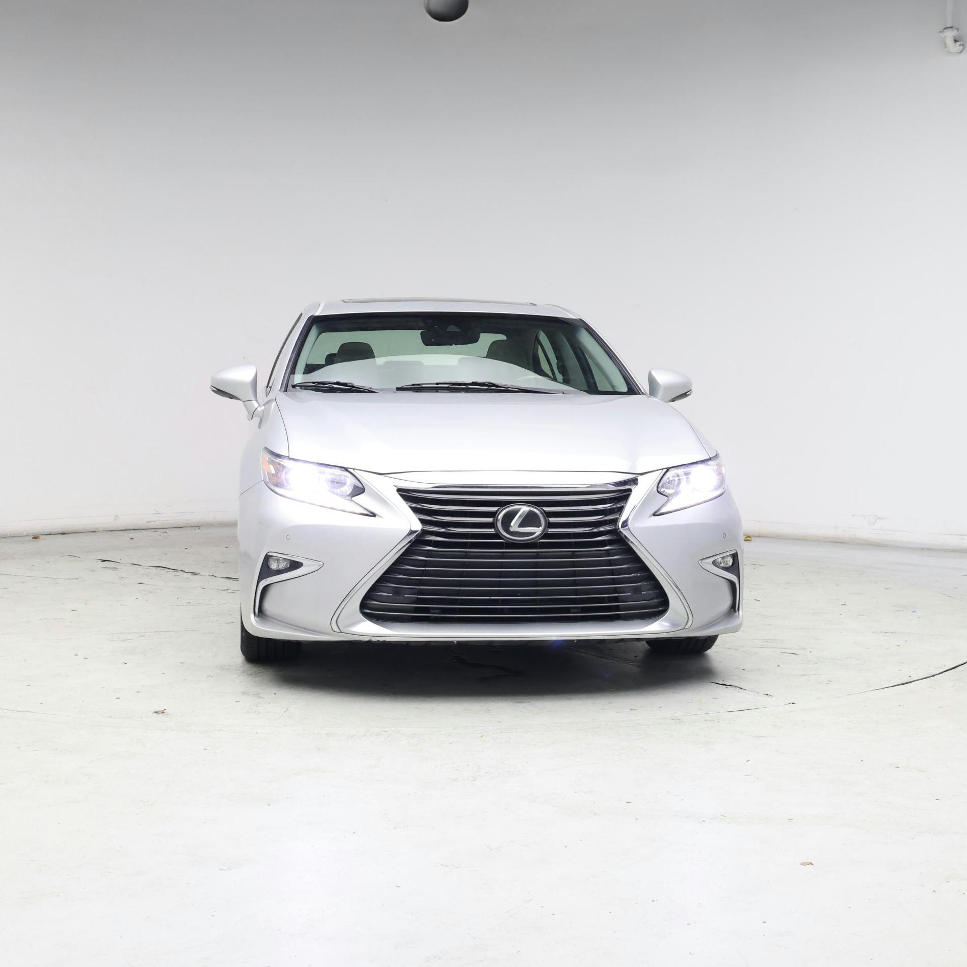 Thumbnail: 2017 Lexus ES - 5