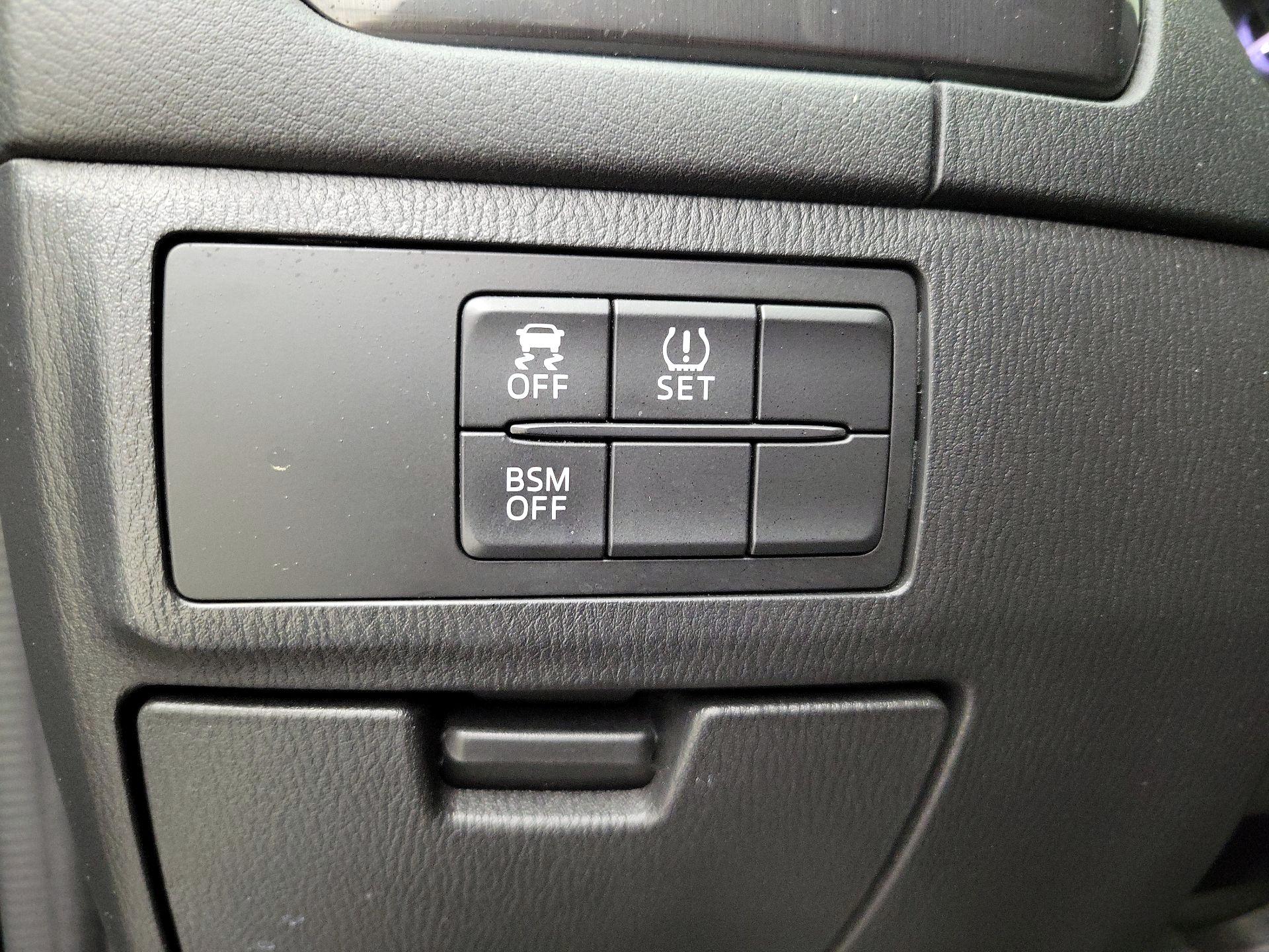 Thumbnail: 2014 Mazda Mazda6 - 13