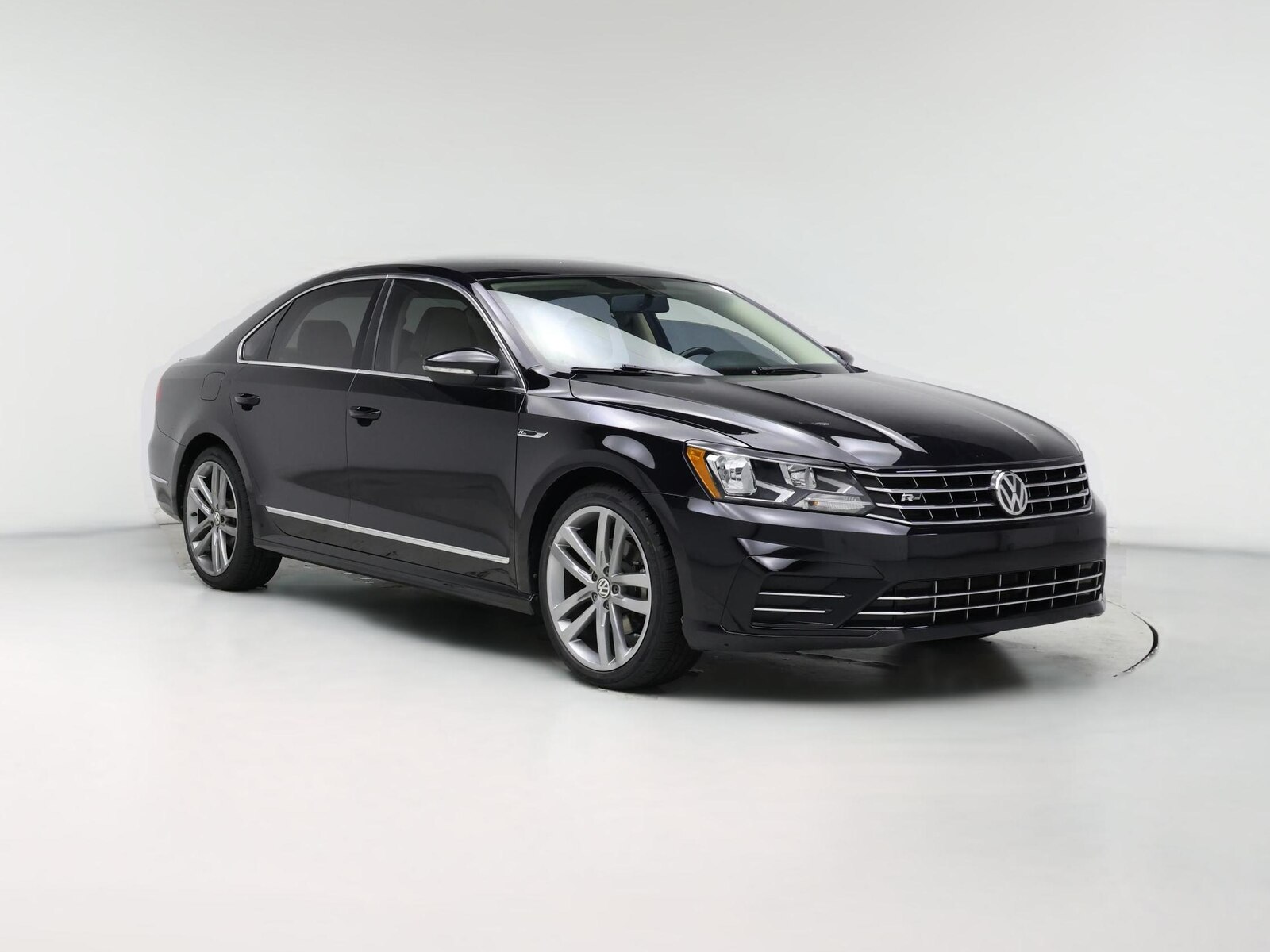 2017 Volkswagen Passat R-Line