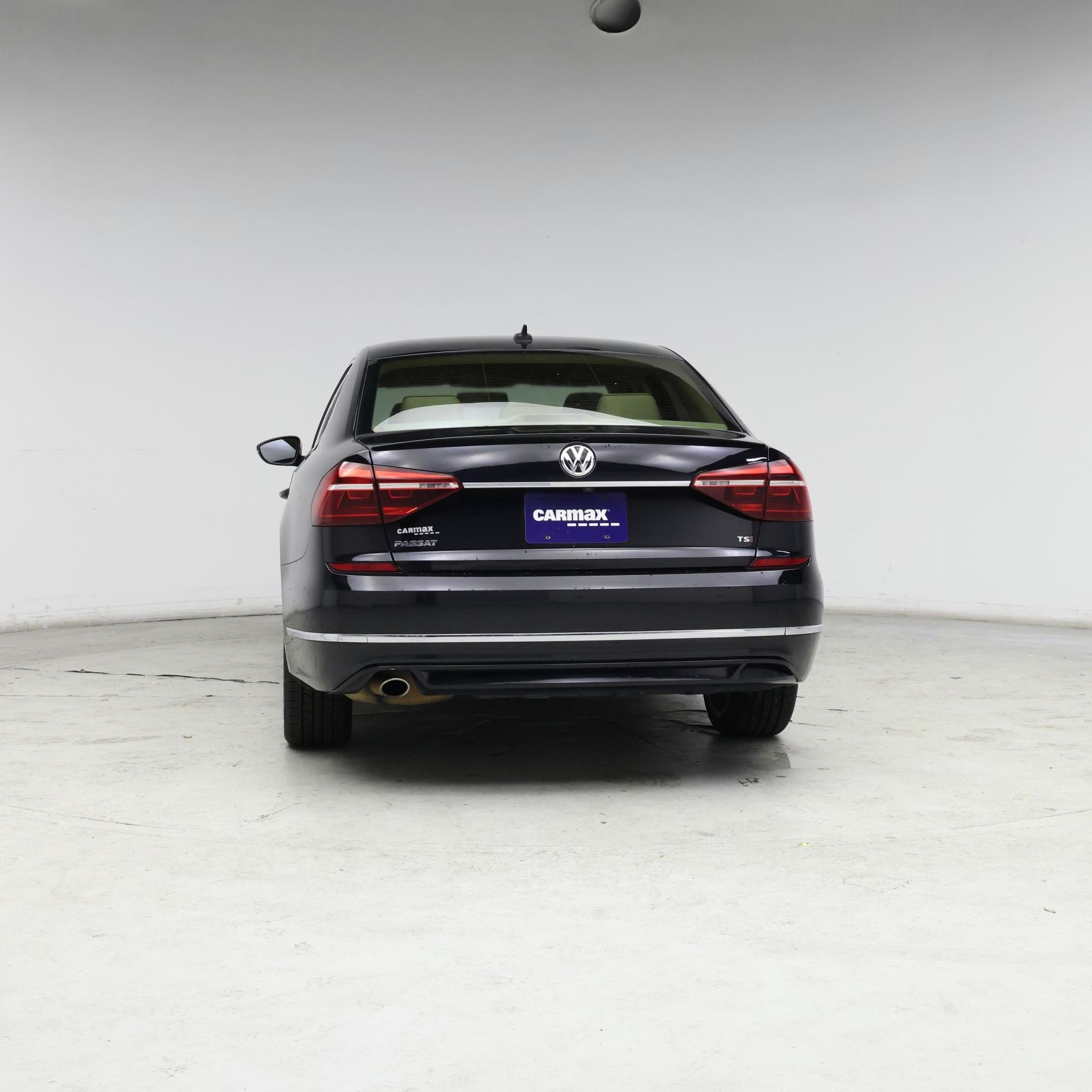 Thumbnail: 2017 Volkswagen Passat - 6