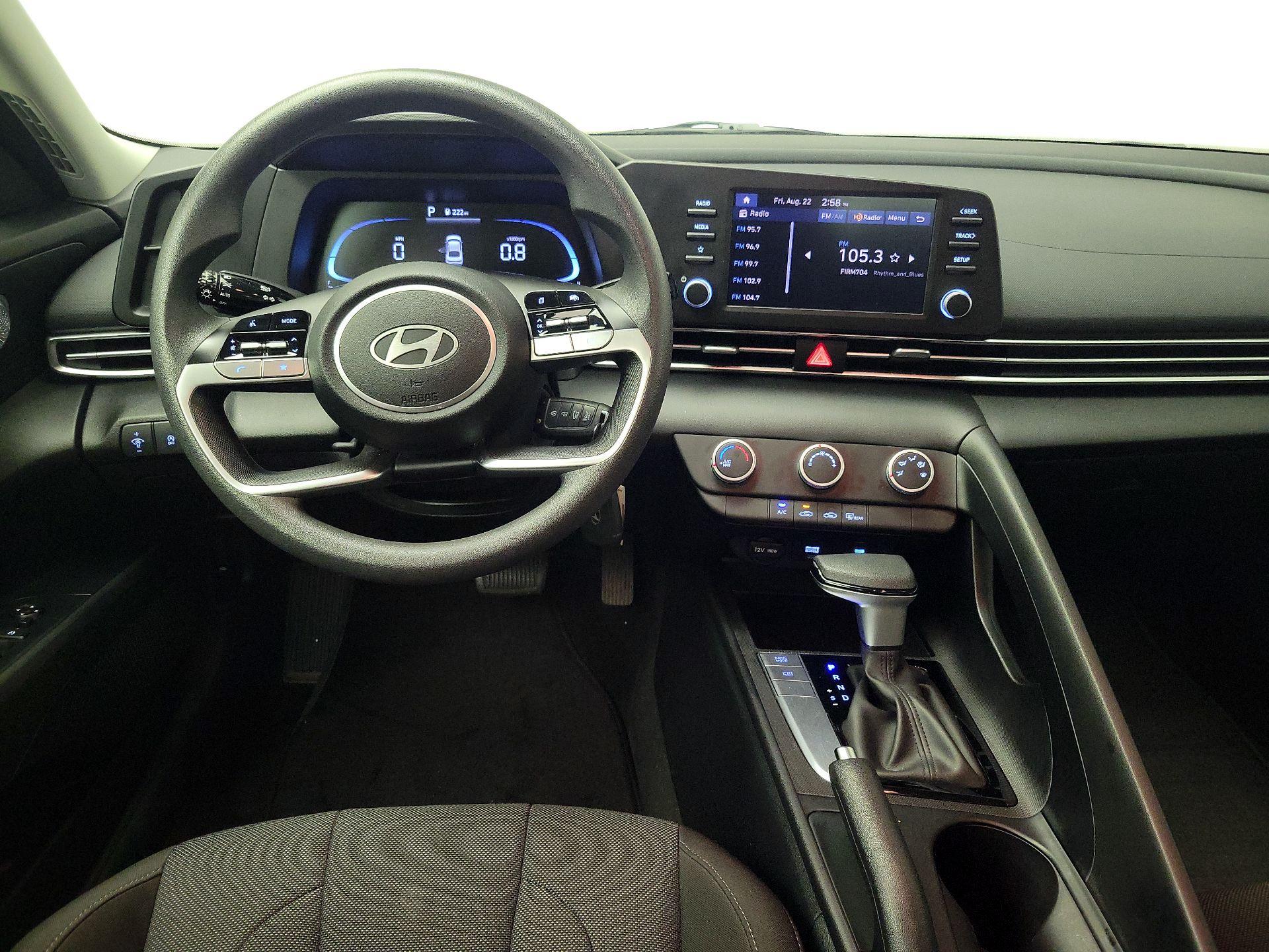 Thumbnail: 2024 Hyundai Elantra - 10